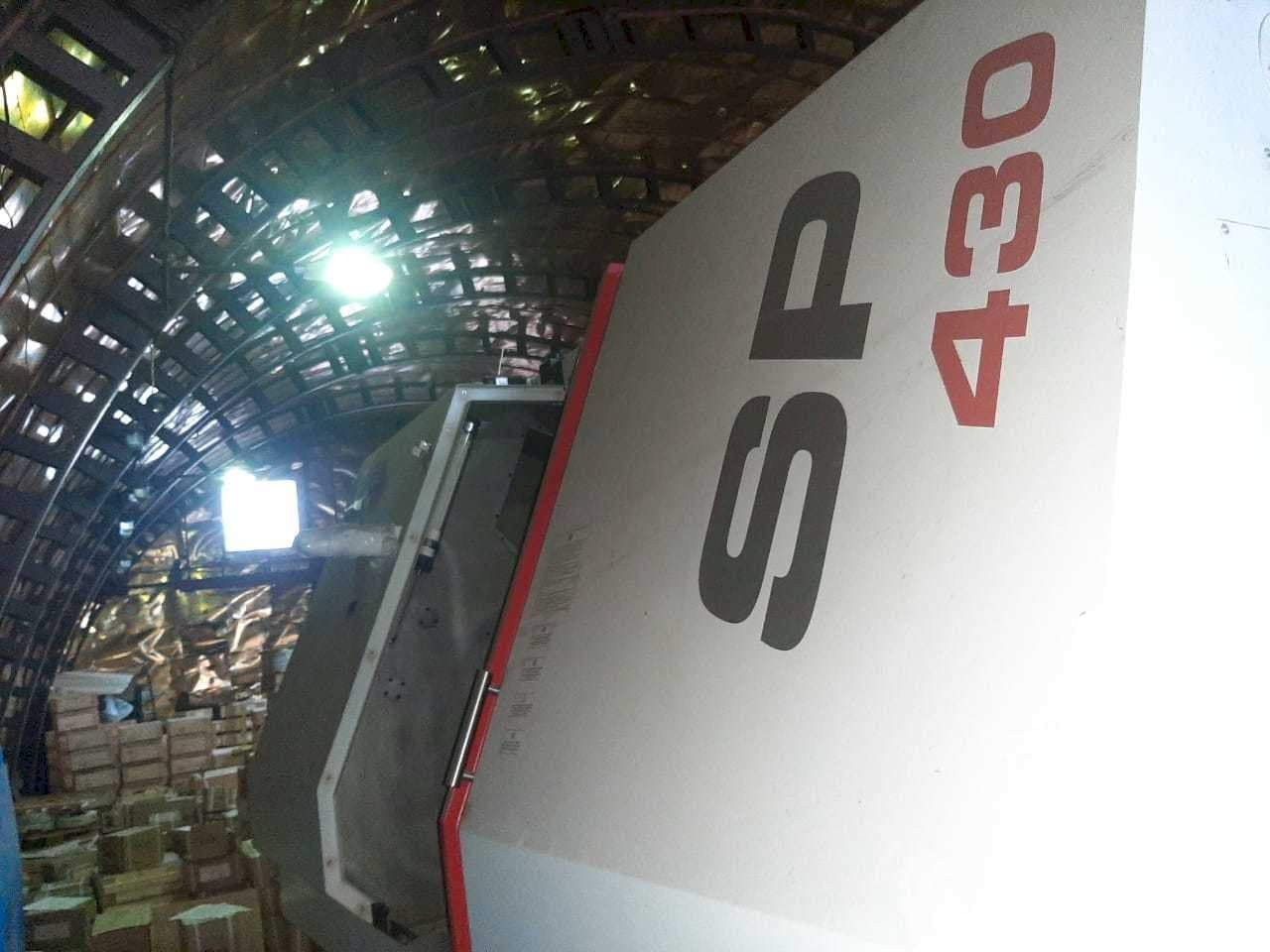 Čelní pohled na KOVOSVIT MAS SP 430 Y/L2 stroj