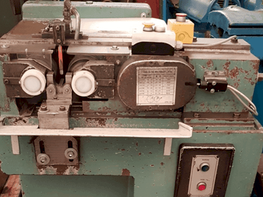 Čelní pohled na Izpe RSC 100 stroj