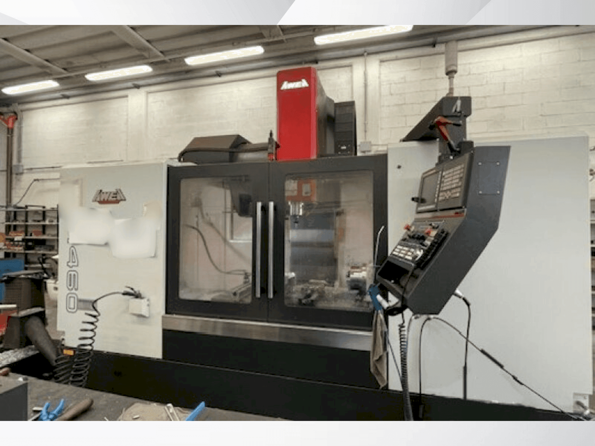 Čelní pohled na AWEA AF 1460 stroj