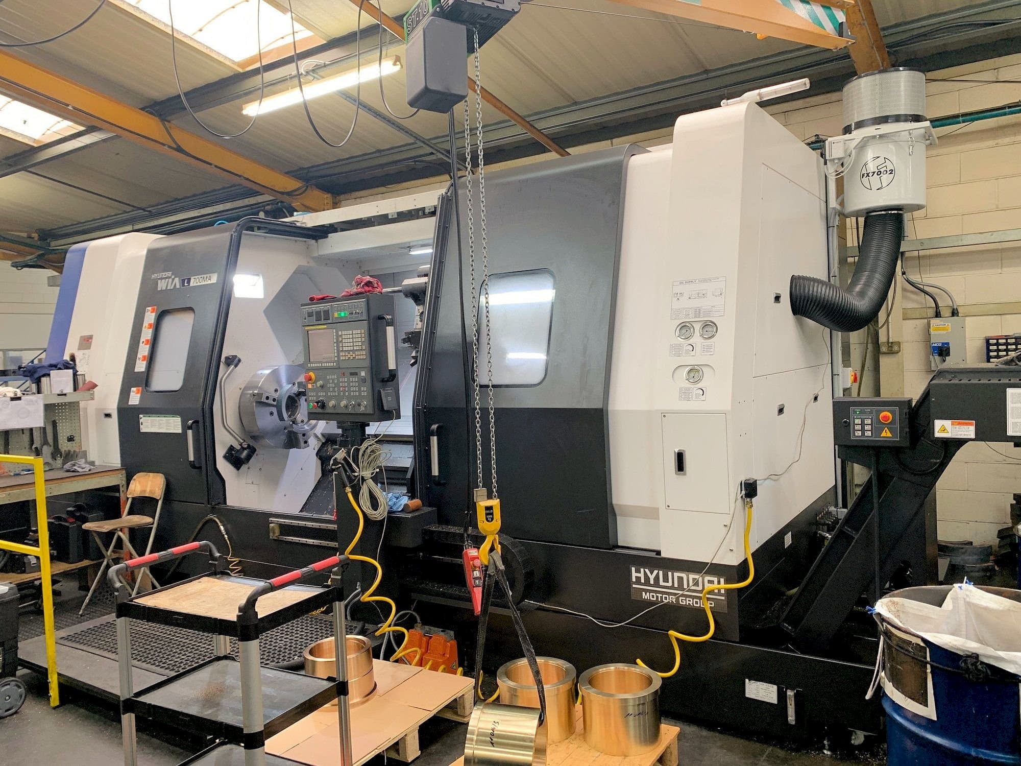 Čelní pohled na Hyundai Wia L 700MA stroj