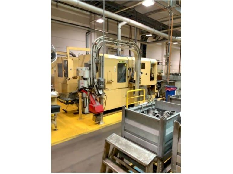 Čelní pohled na TAJMAC-ZPS SAL 100/4 stroj