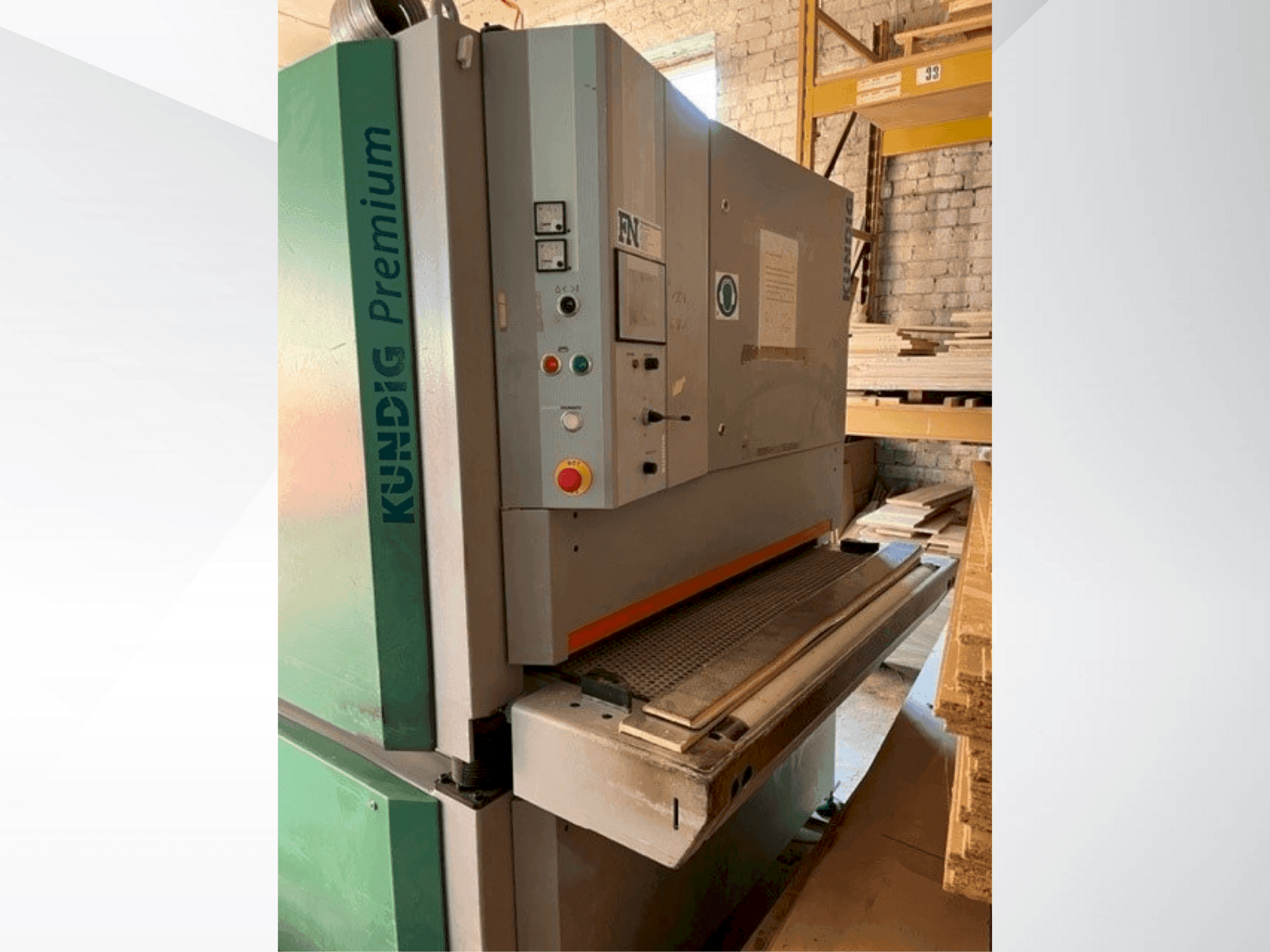 Čelní pohled  na Kundig Premium-2 1100-RE  stroj