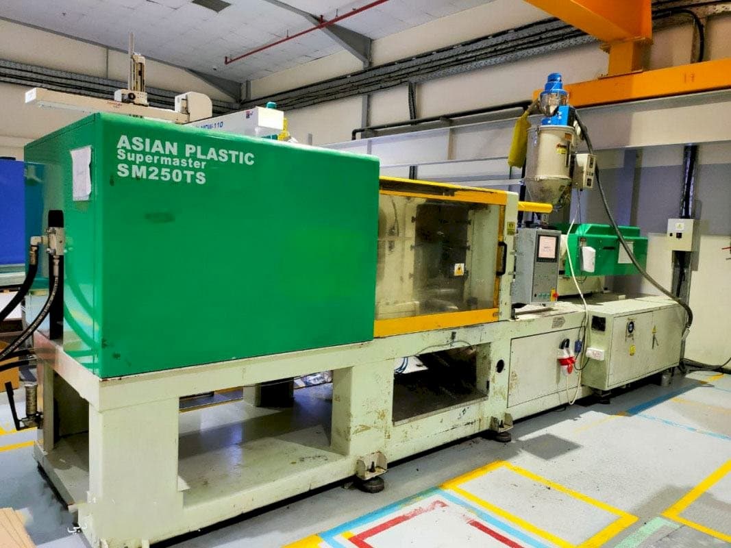 Čelní pohled  na Supermaster SM 250 TS  stroj