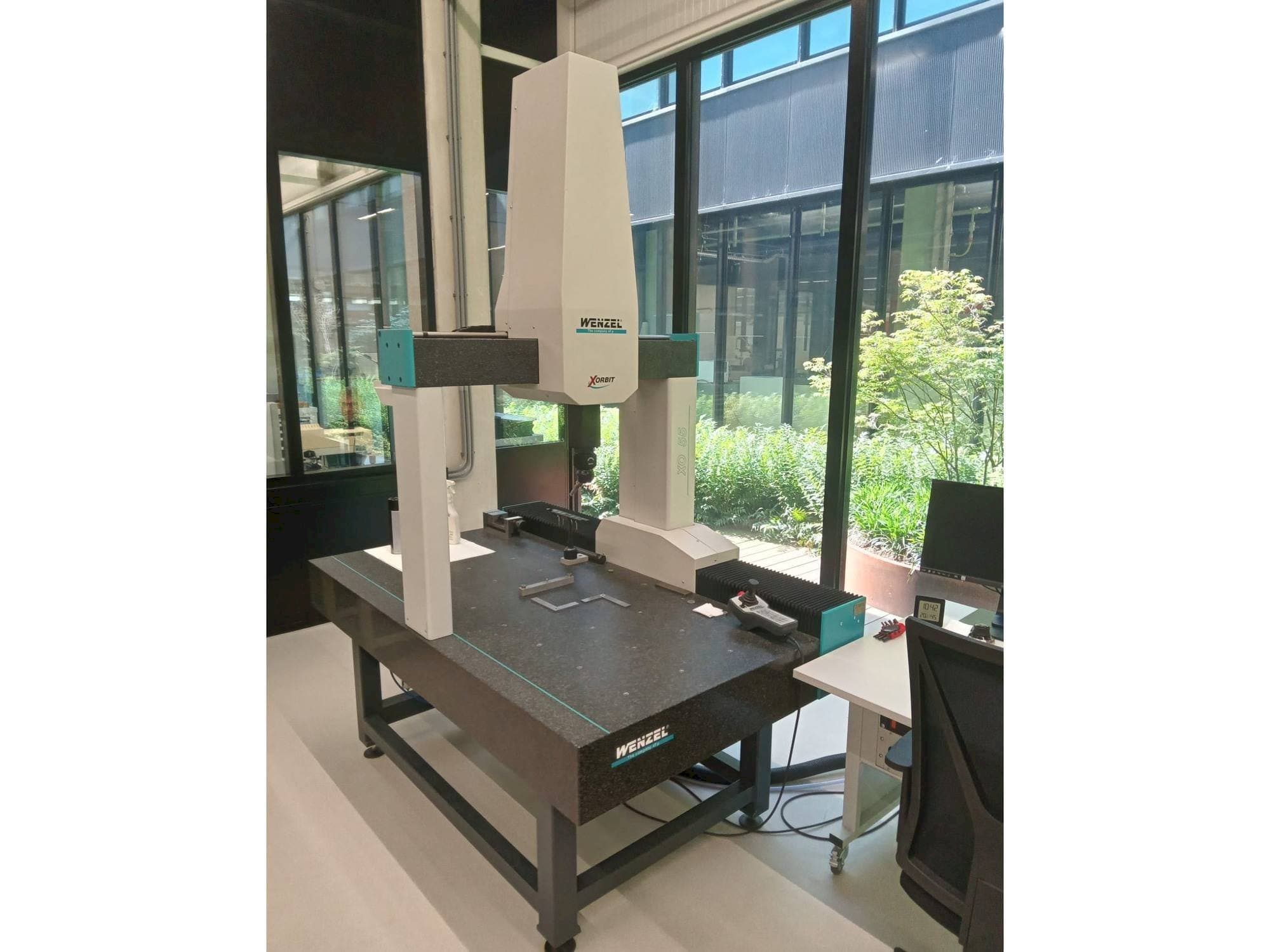 Čelní pohled na Wenzel XO-55 stroj