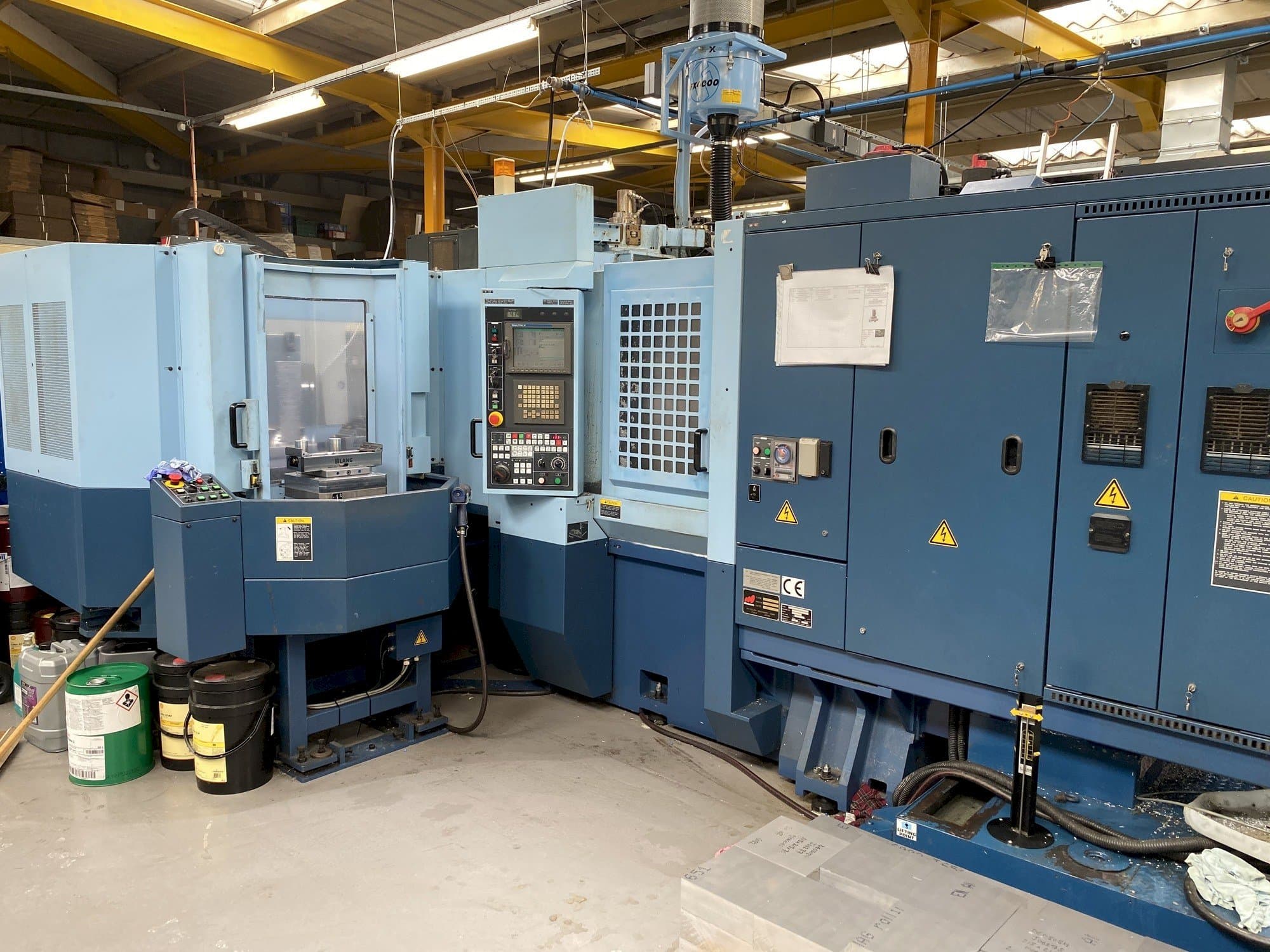 Čelní pohled na Matsuura H-Plus 300 stroj