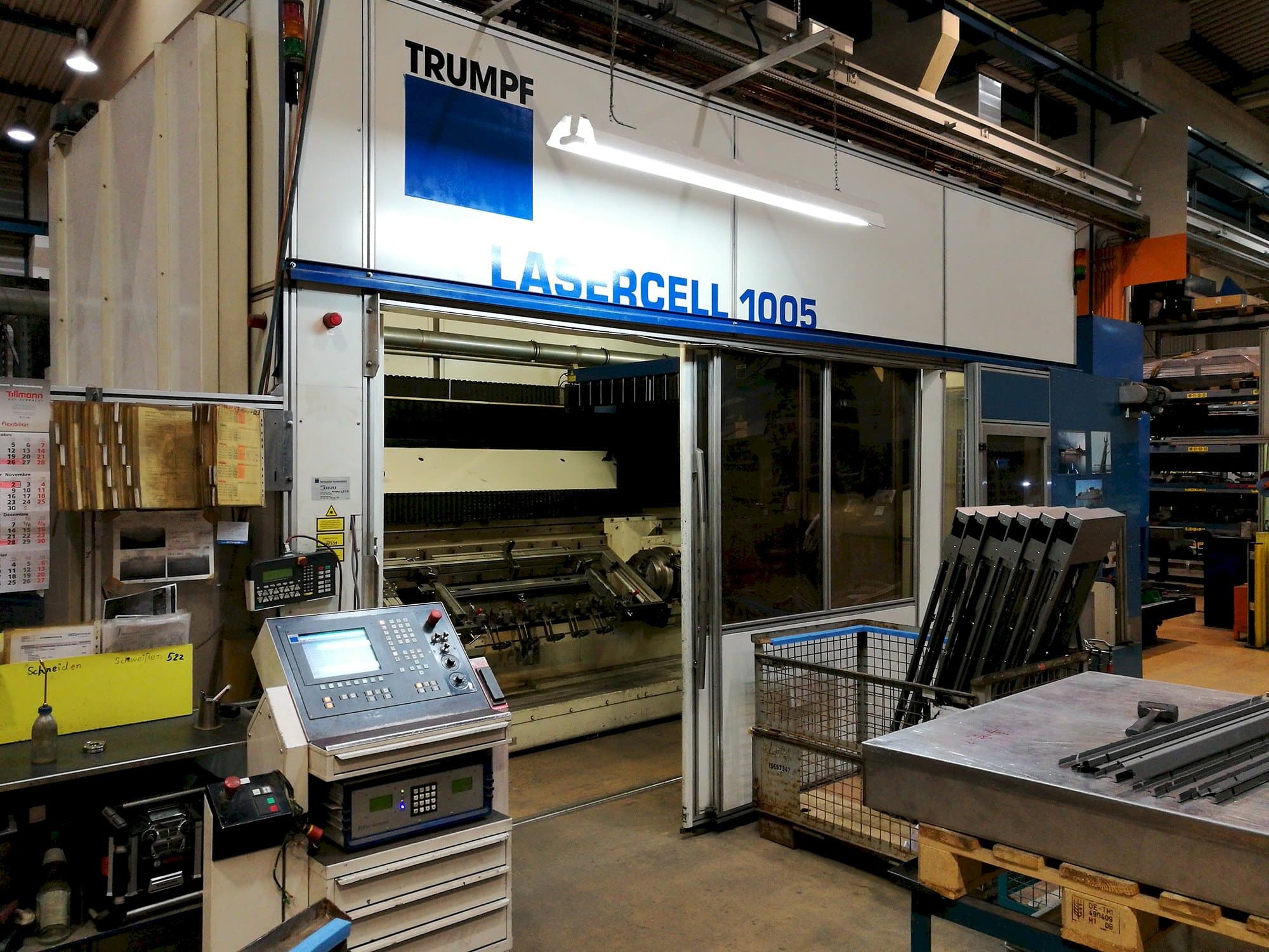 Levý pohled  na Trumpf Lasercell TLC 1005 stroj