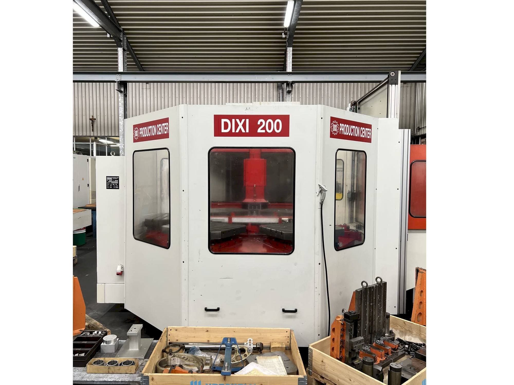Čelní pohled na DIXI 200 stroj