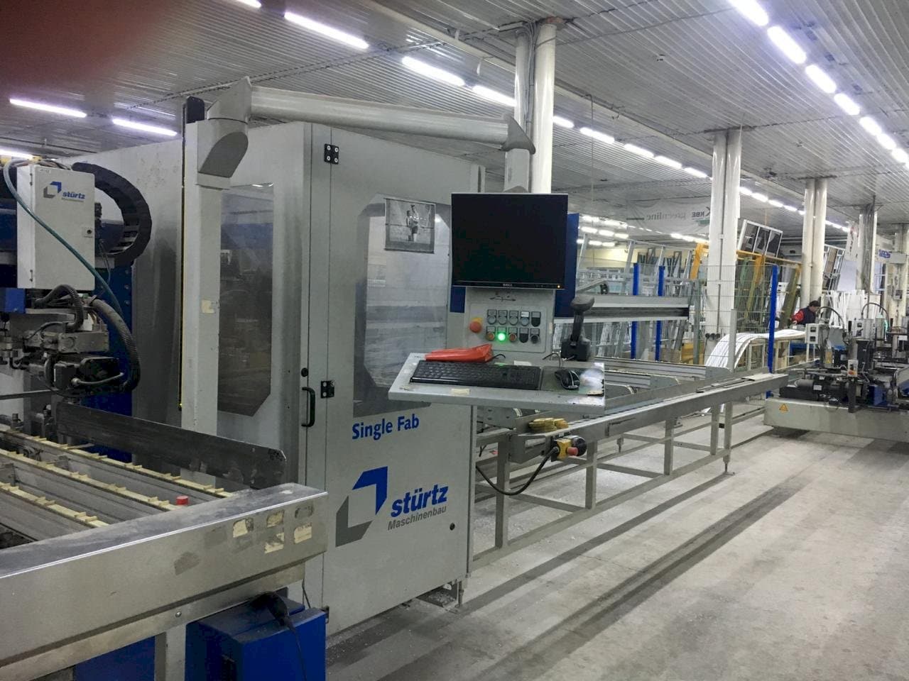 Čelní pohled  na Sturtz NFZ-JC-JM-160-X  stroj