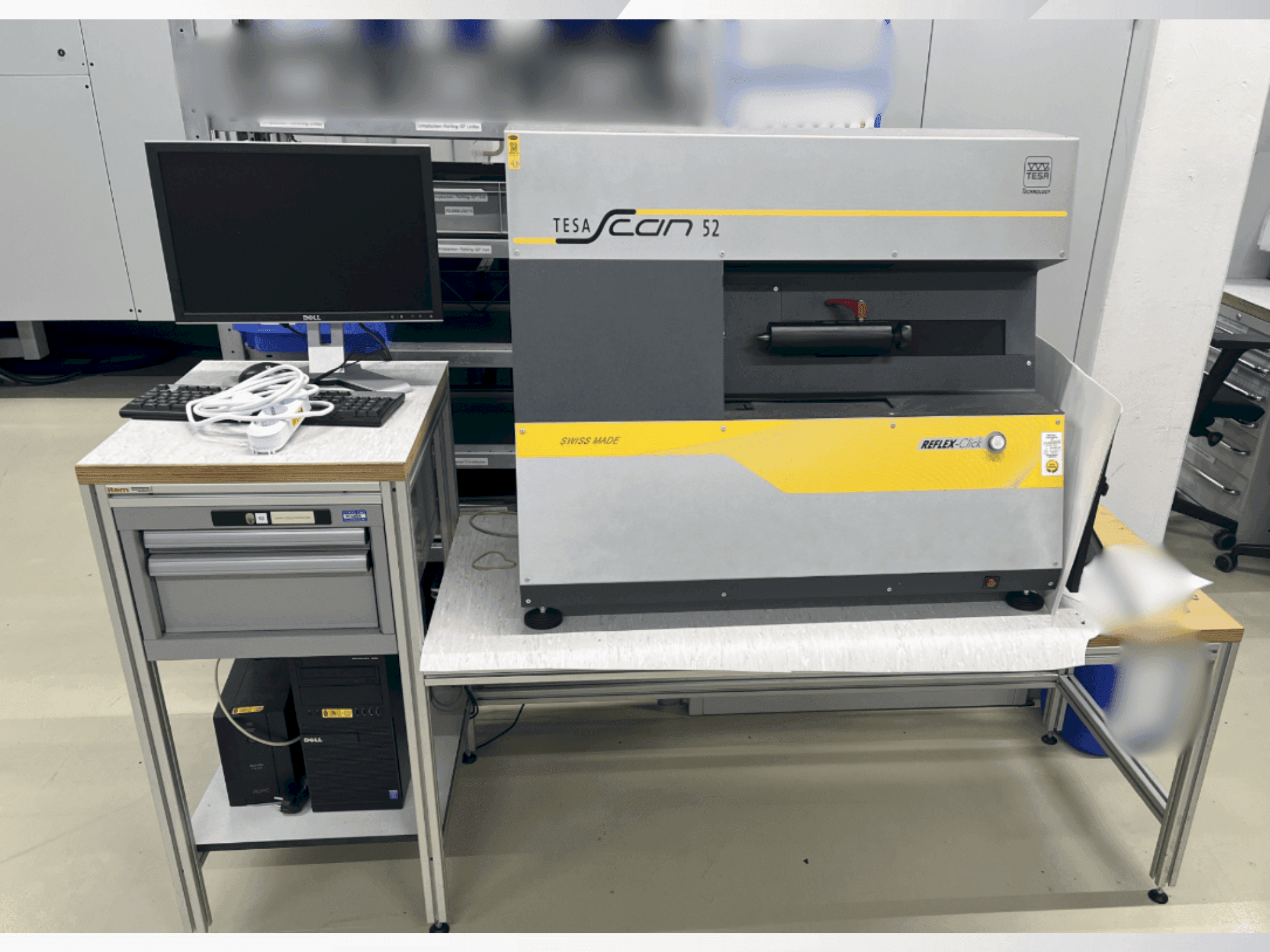 Čelní pohled na TESA Scan 52 stroj