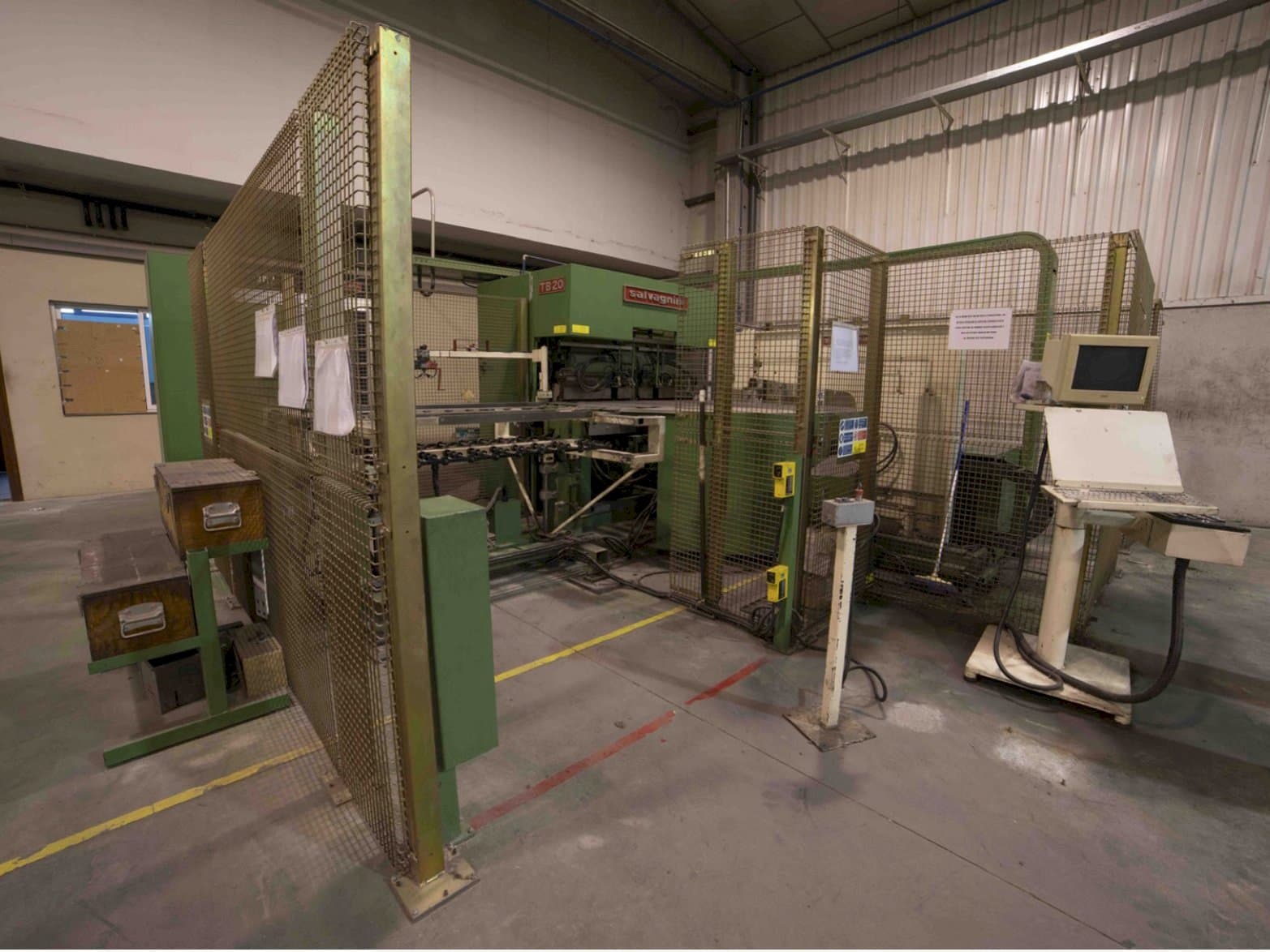 Čelní pohled na Salvagnini TB20 stroj