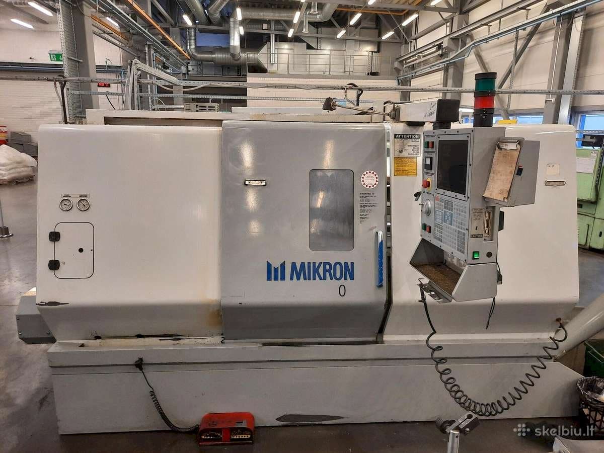 Čelní pohled na MIKRON-HAAS LCE860T stroj