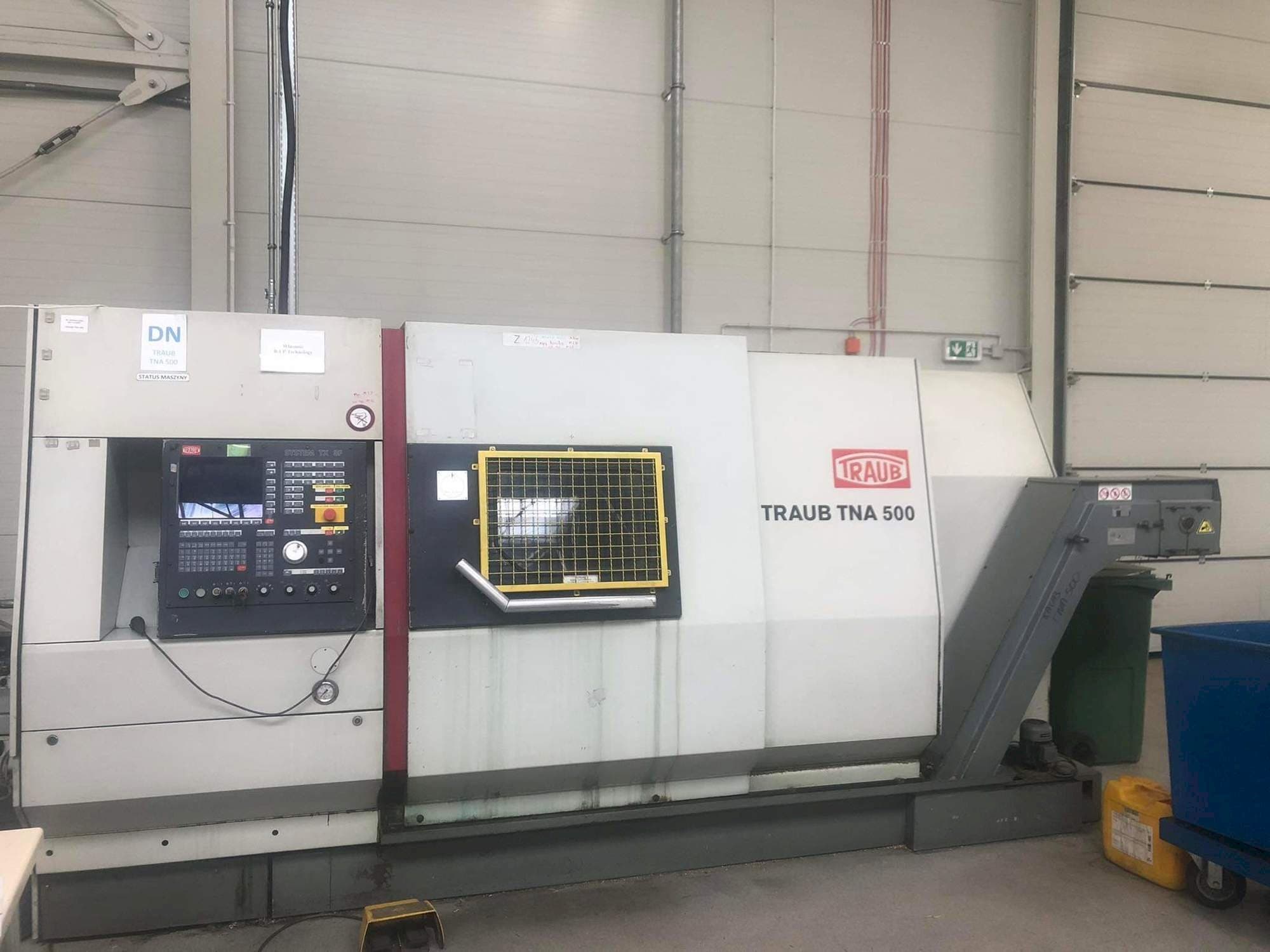 Čelní pohled na TRAUB TNA 500/600 stroj