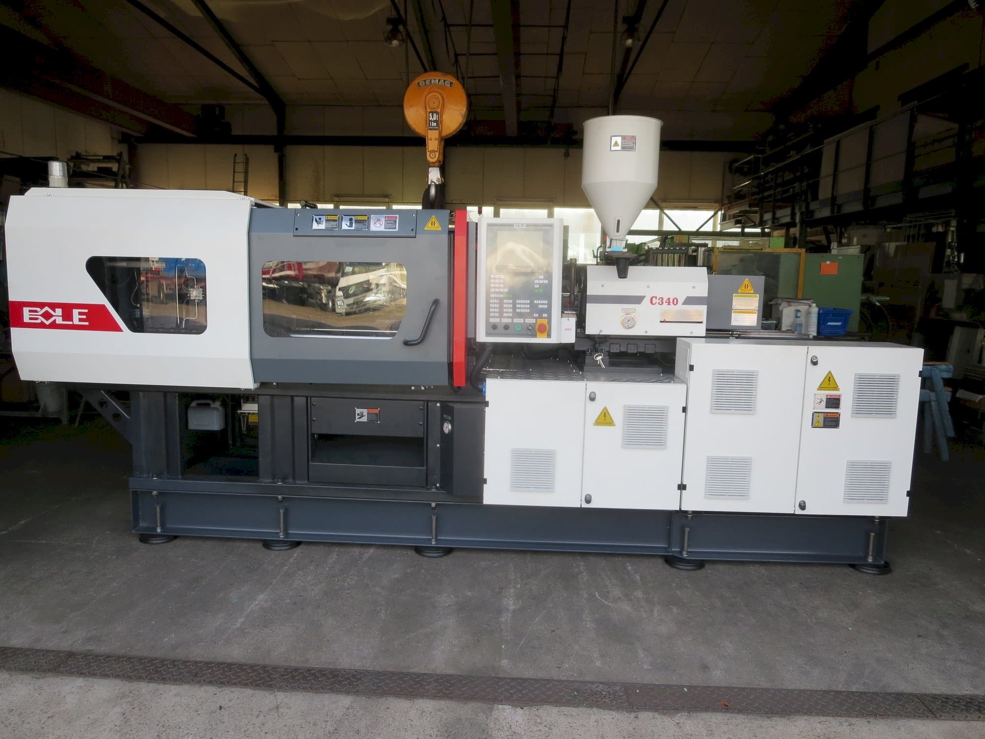 Čelní pohled na BOLE BL 100EKII - C340 stroj