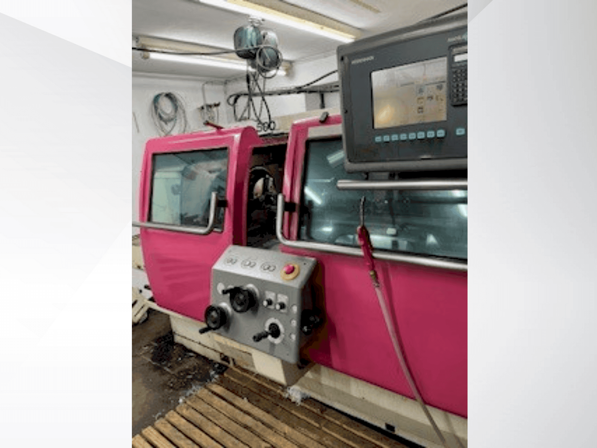 Čelní pohled na Gildemeister NEF Plus 500 (1998) stroj