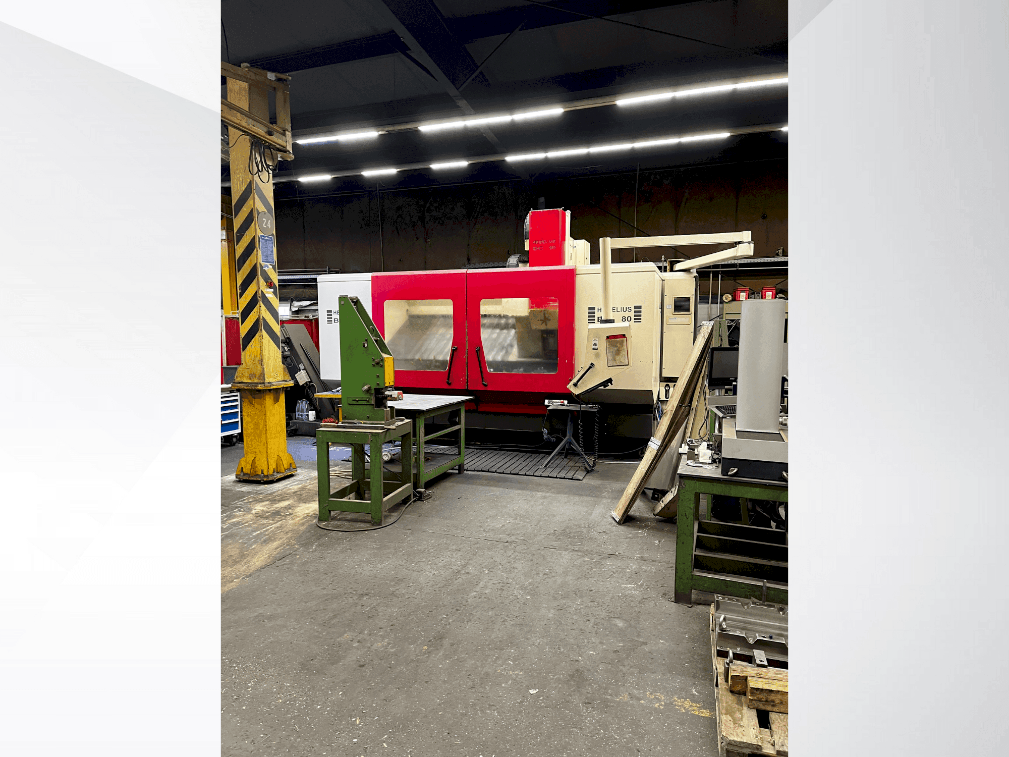 Čelní pohled na HEDELIUS BC 80 stroj