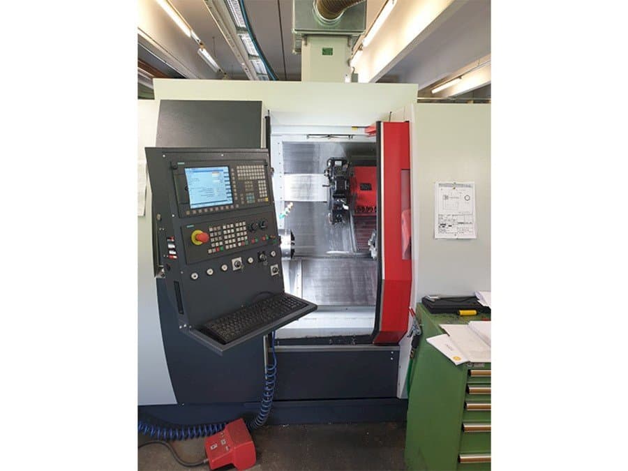Čelní pohled na EMCO Turn E 65 stroj
