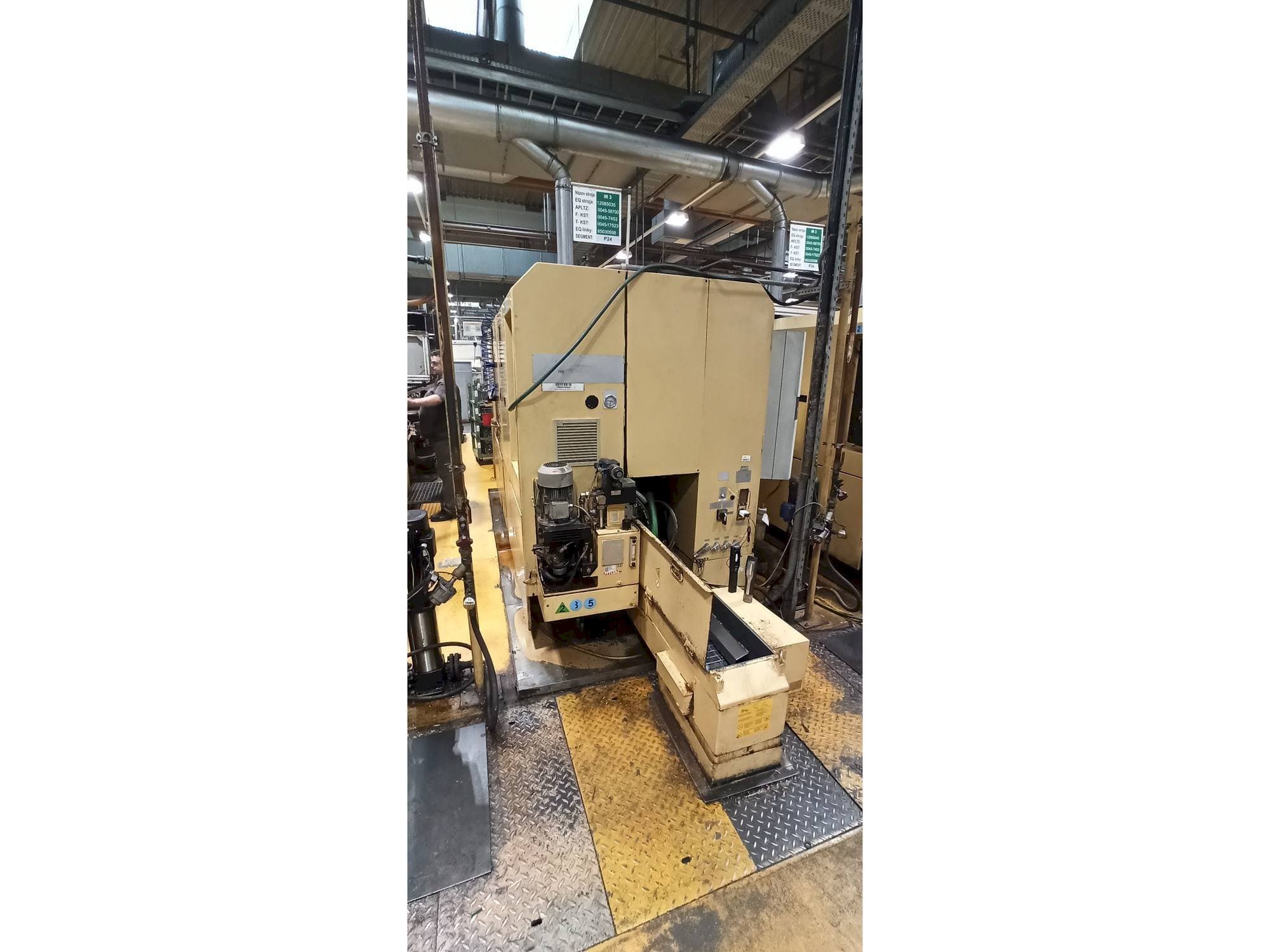 Pravý boční pohled na TAJMAC-ZPS SAL 100/4 stroj