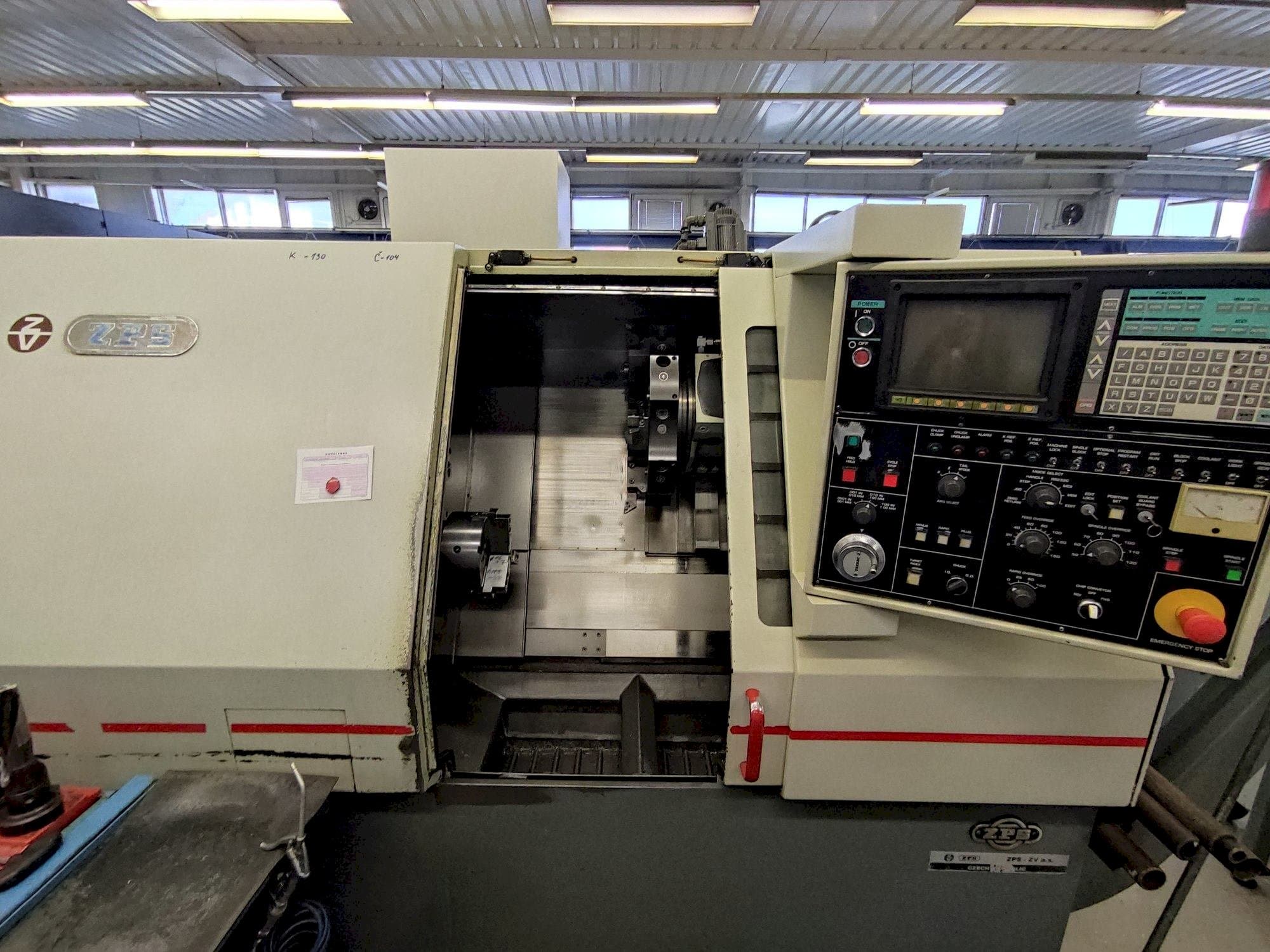 Čelní pohled na ZPS S-50 (TC-615) stroj