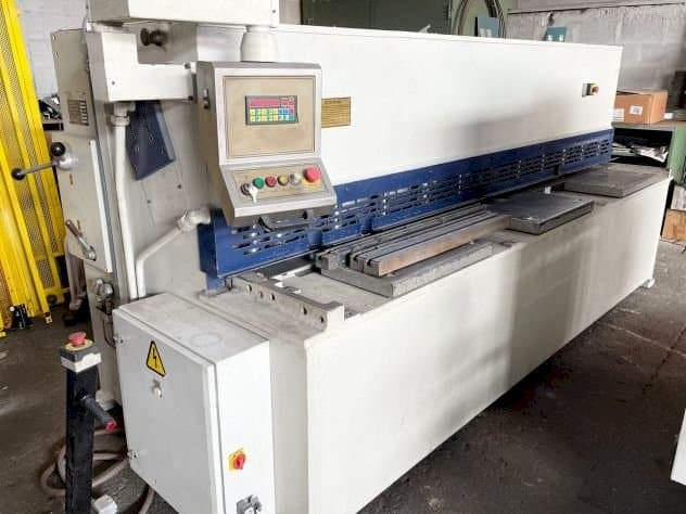 Čelní pohled  na ALPA COF 3050mm x 4/6mm  stroj