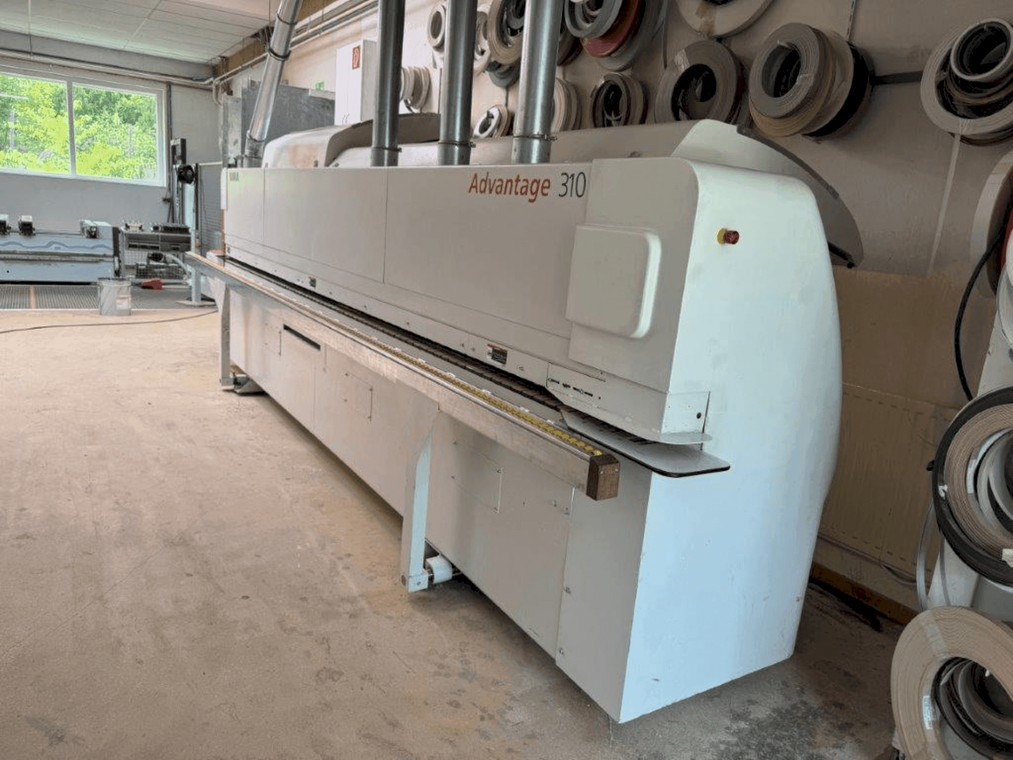 Čelní pohled na IMA ADVANTAGE 310 stroj