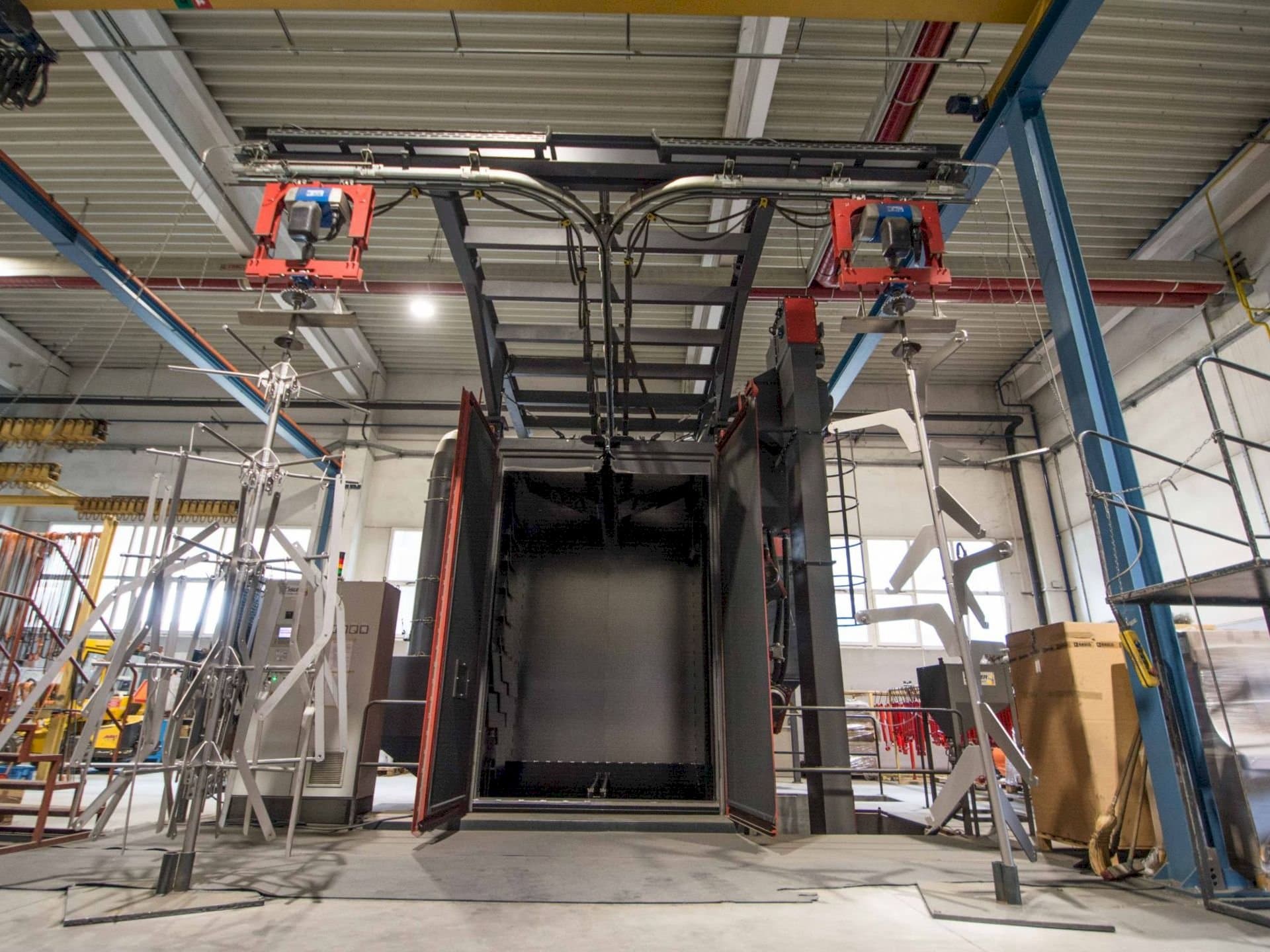 Čelní pohled na Rosler RHBE 20/30 stroj