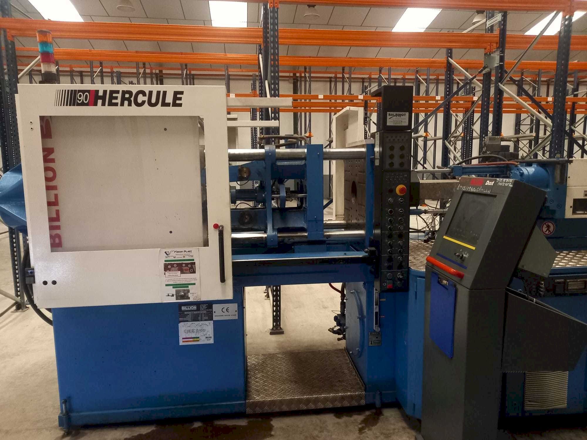 Čelní pohled na Billion H260/90 TP stroj