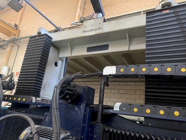 Čelní pohled na Schneider DFS-4 stroj