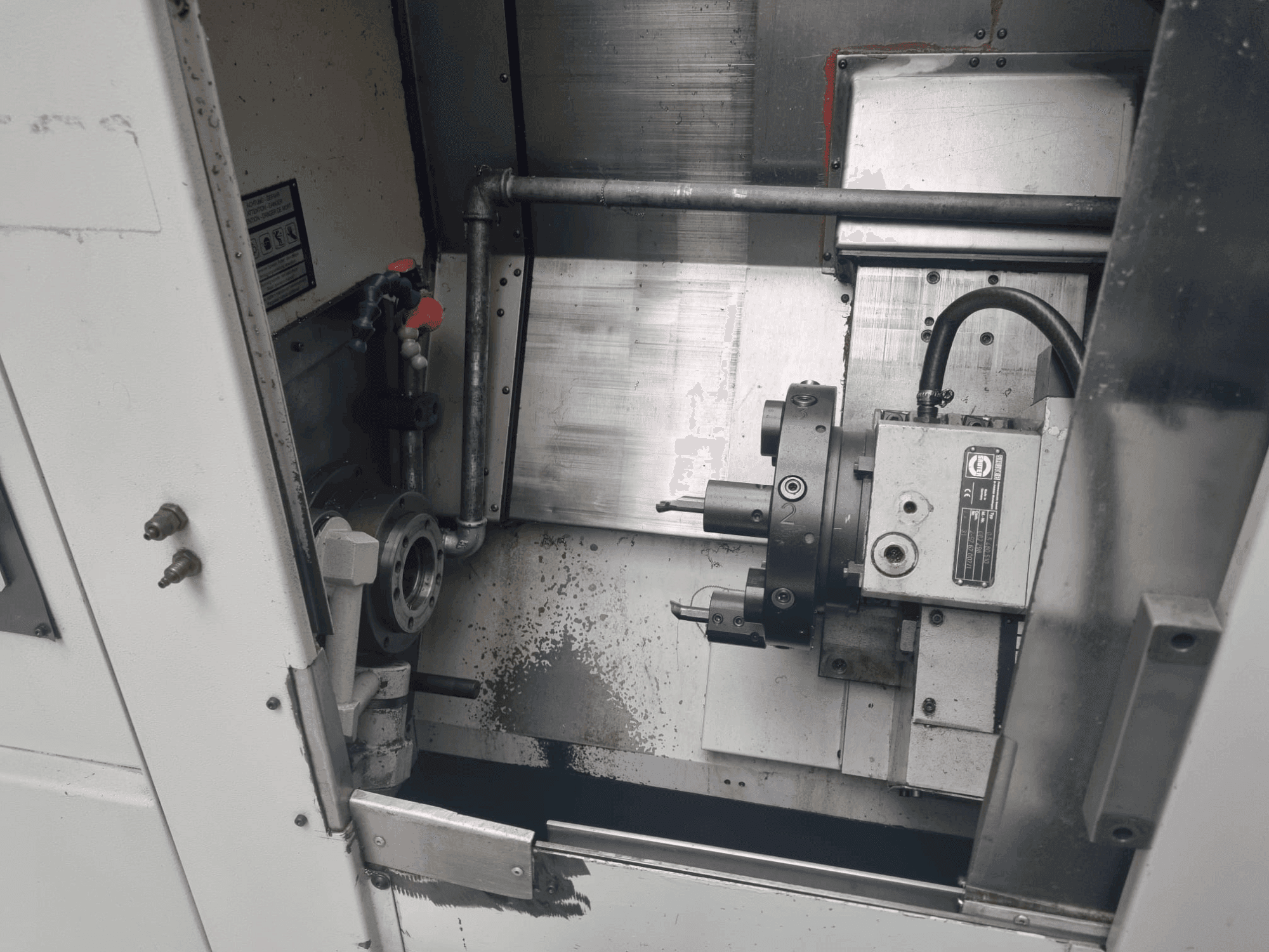 Čelní pohled  na SPINNER TC-32MC  stroj