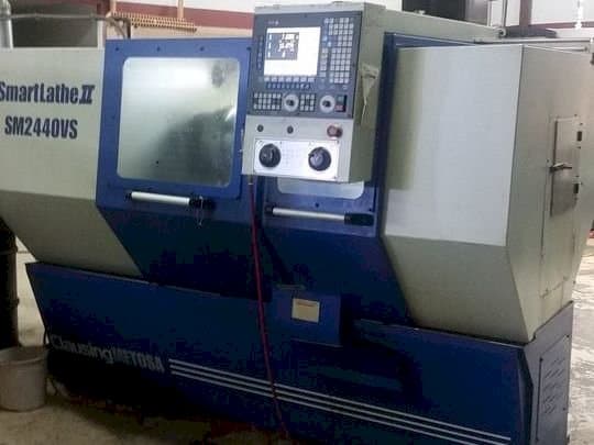 Čelní pohled na Clausing METOSA Smart Lathe II SM2440VS stroj