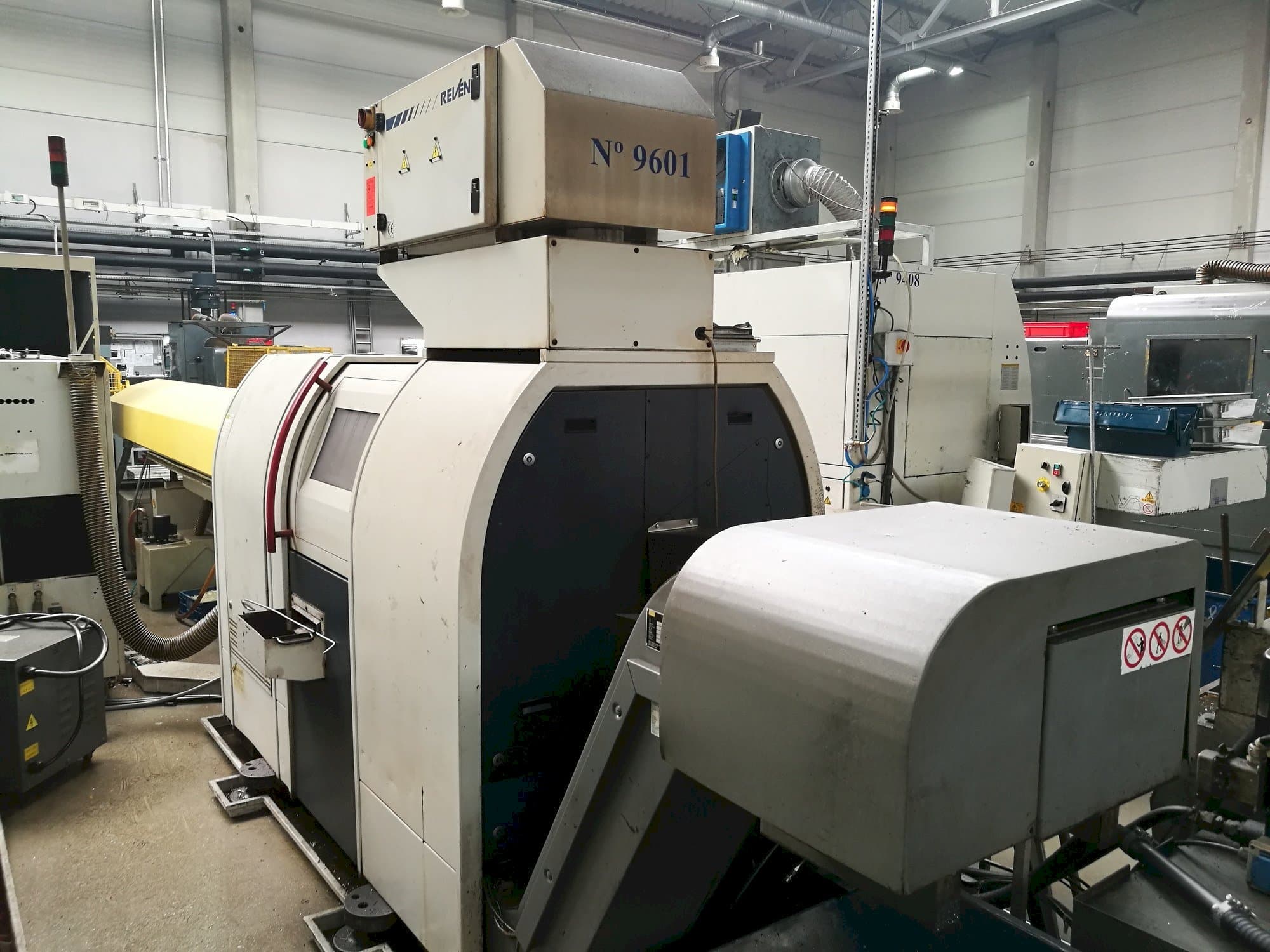 Čelní pohled na TRAUB TNL 16/26 stroj