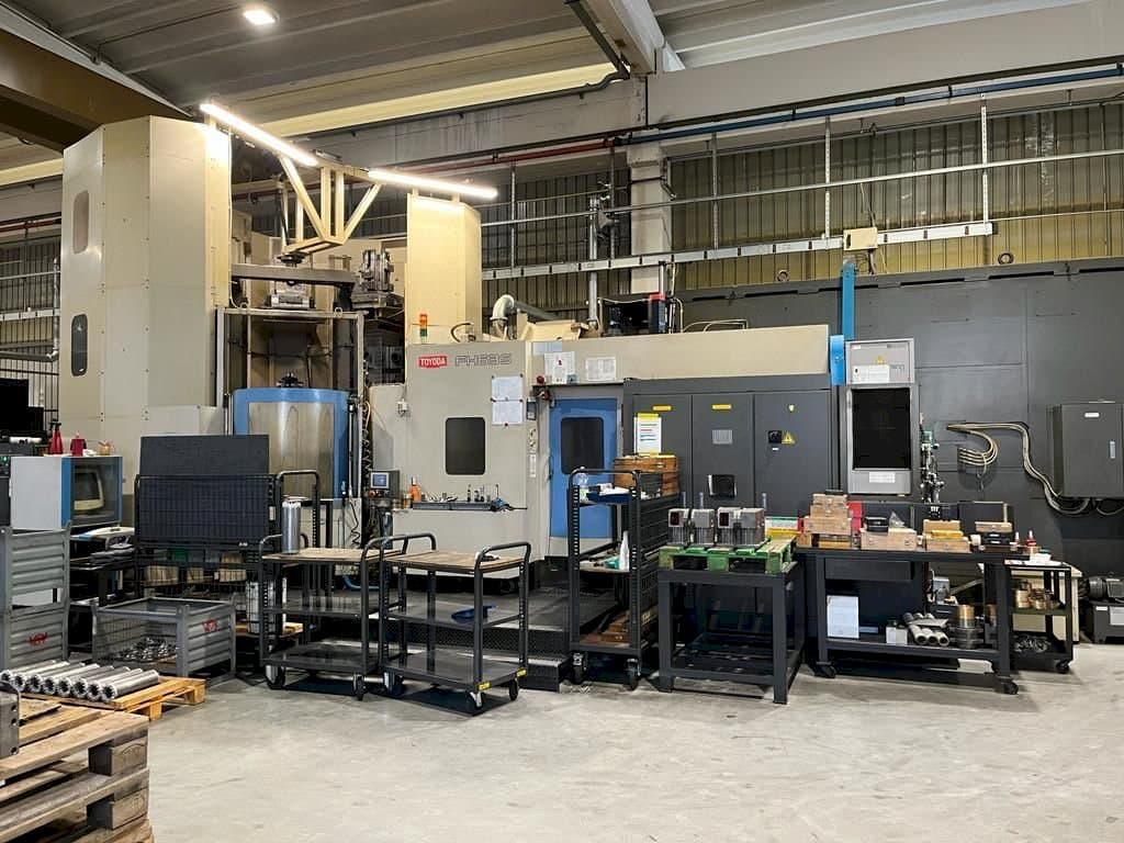 Čelní pohled na TOYODA FH63S stroj