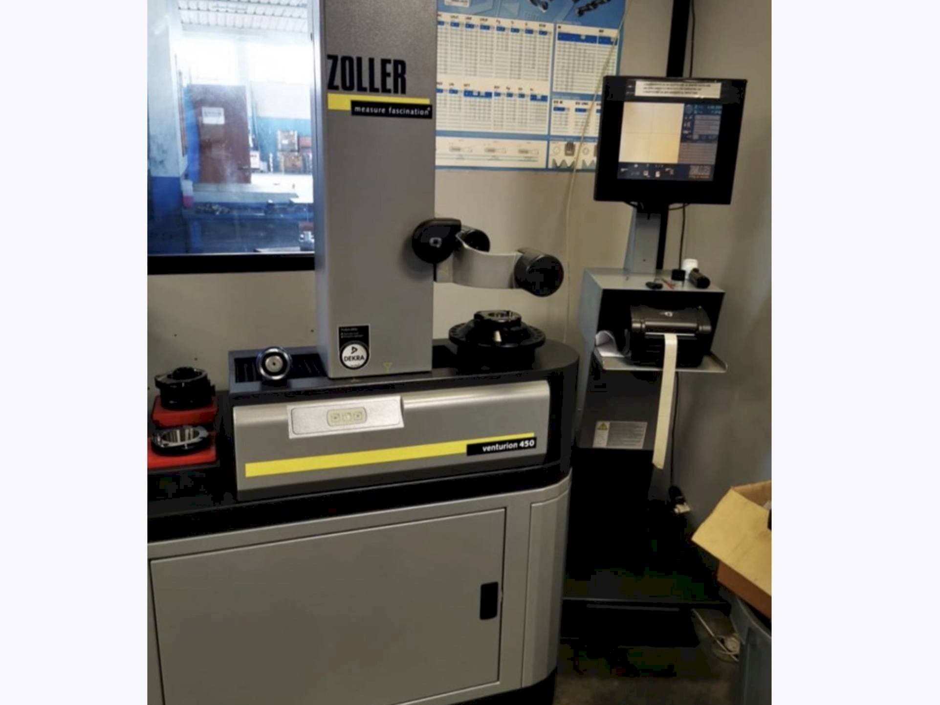 Čelní pohled na Zoller Venturion 450 stroj