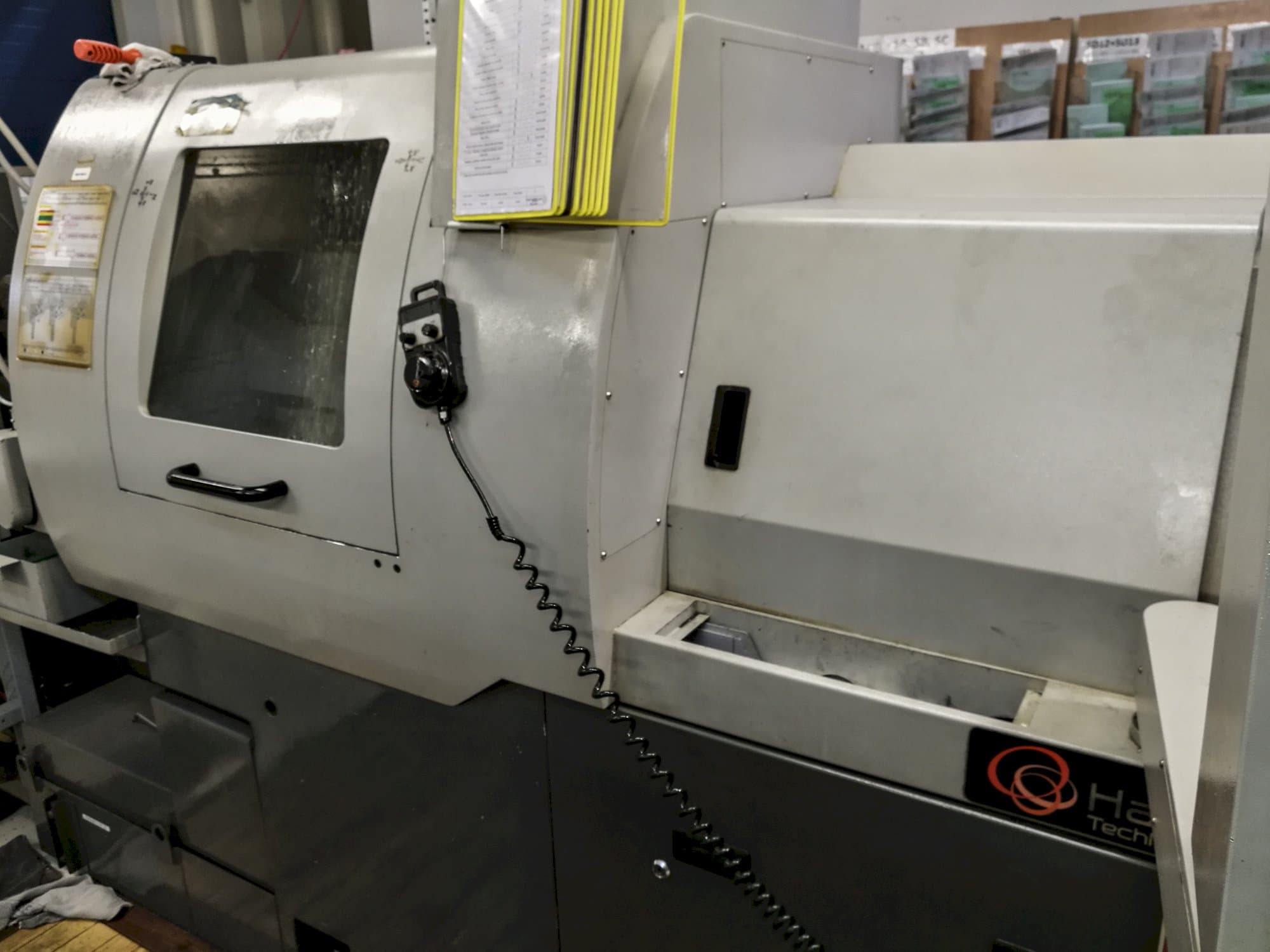 Pravý pohled na Hanwha XD 20 N stroj