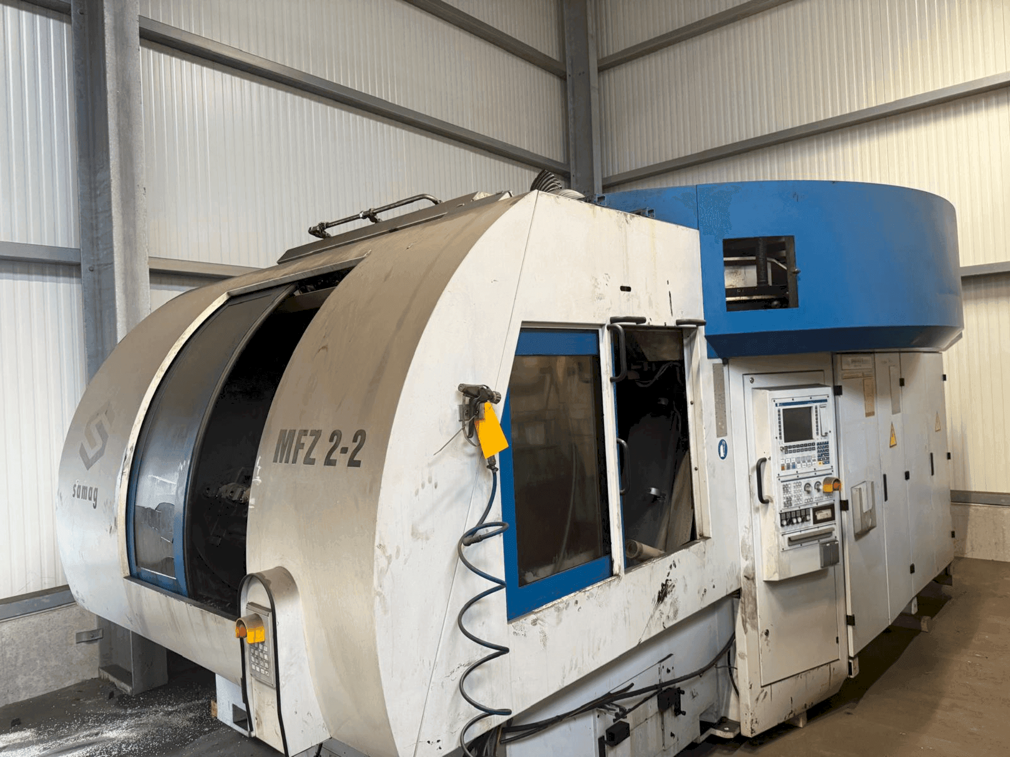 Čelní pohled na SAMAG MFZ 2-2 (2006) stroj