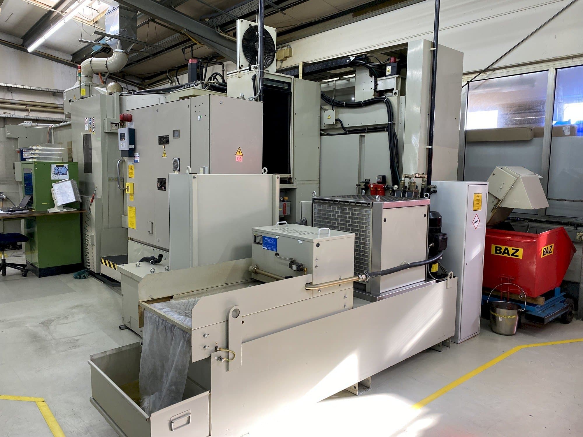 Čelní pohled  na Mitsui Seiki HU50A  stroj