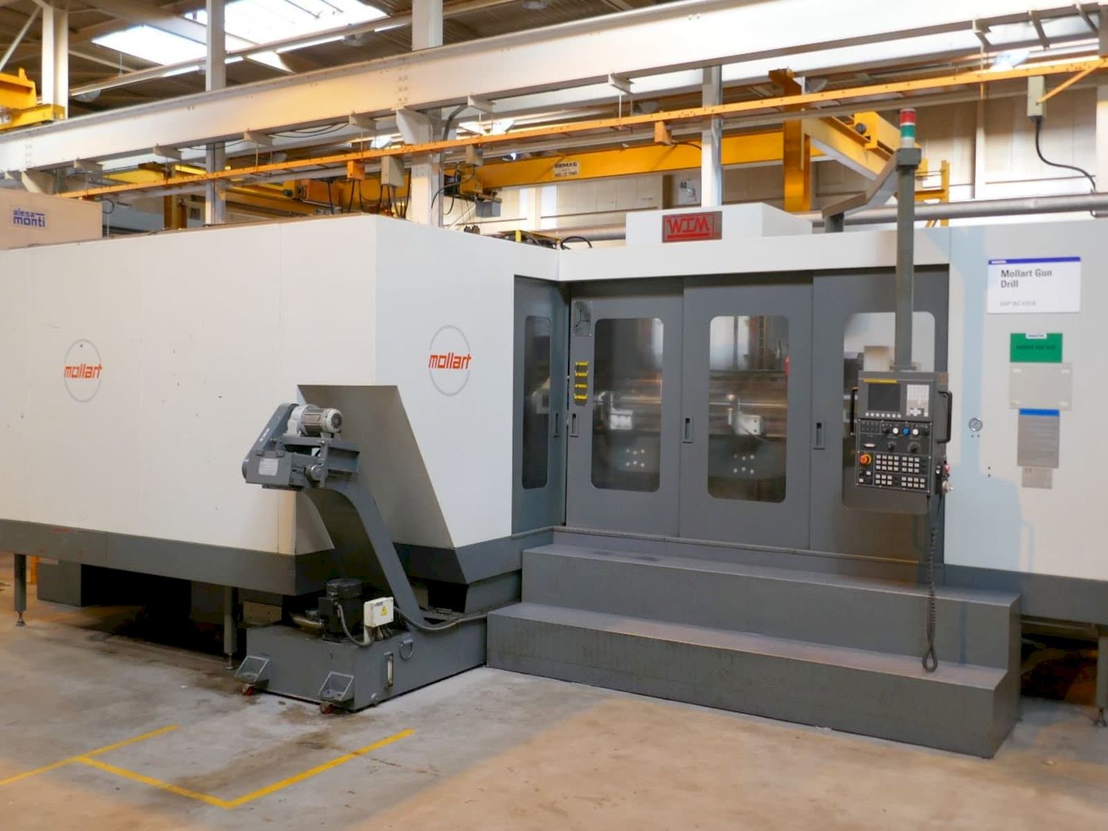 Čelní pohled na MOLLART MATRIX DHD1510-18S stroj