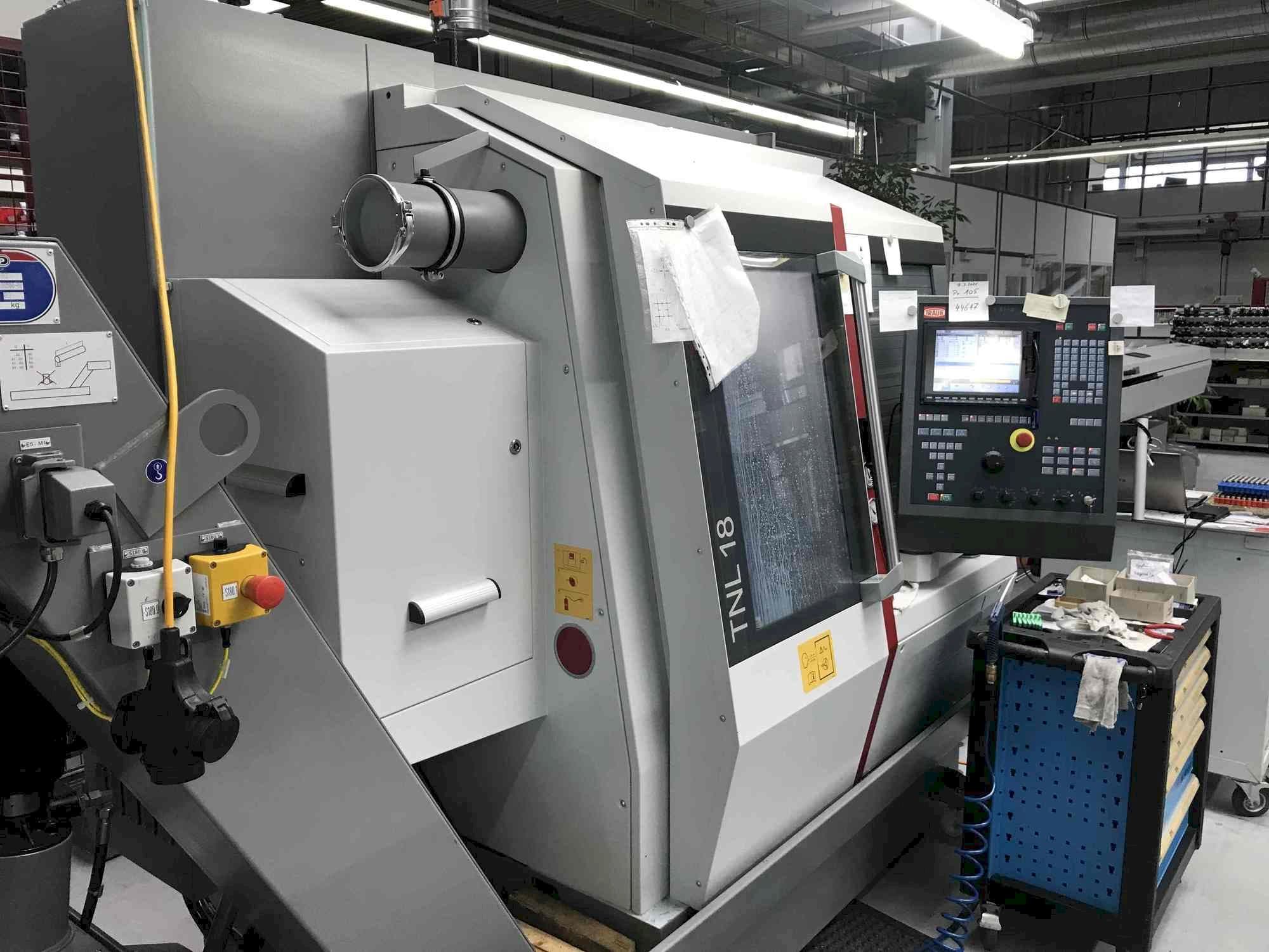 Čelní pohled  na TRAUB TNL 18-9P  stroj