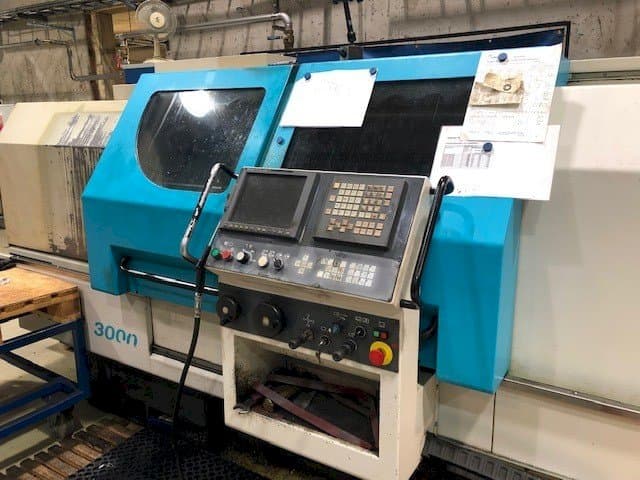 Čelní pohled na 600 Lathes Combi 3000 stroj