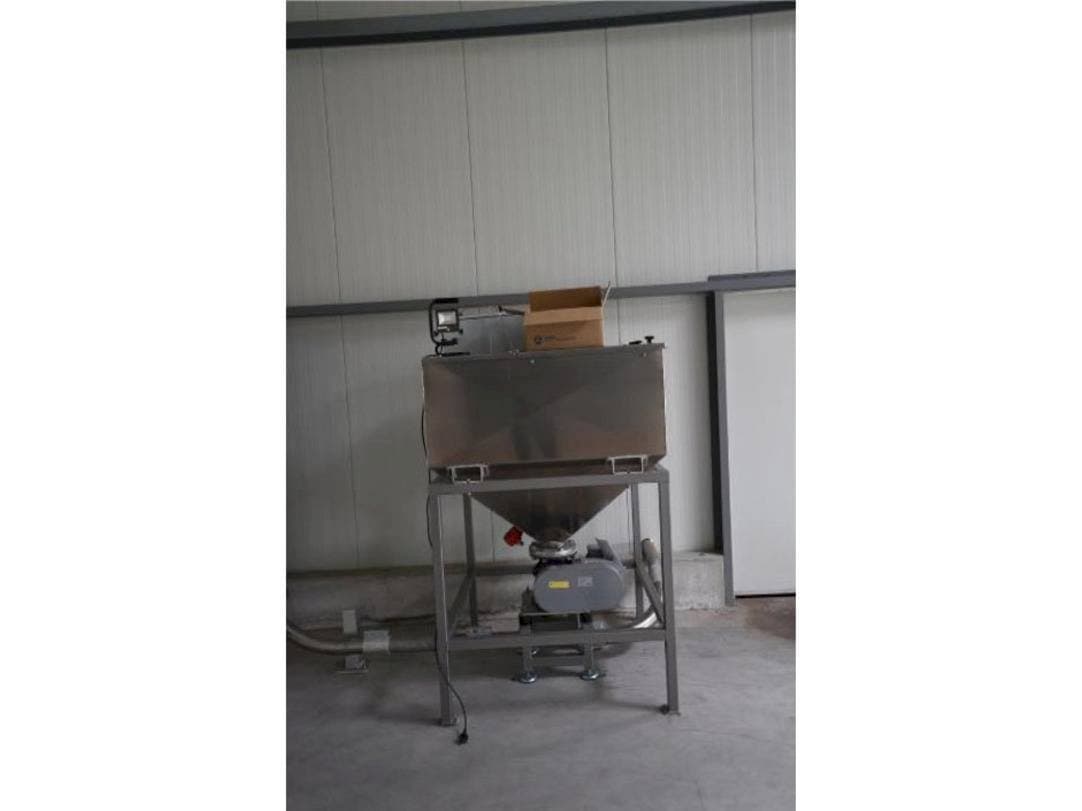 Čelní pohled  na EICHHOLZ AERZEN BM7L  stroj