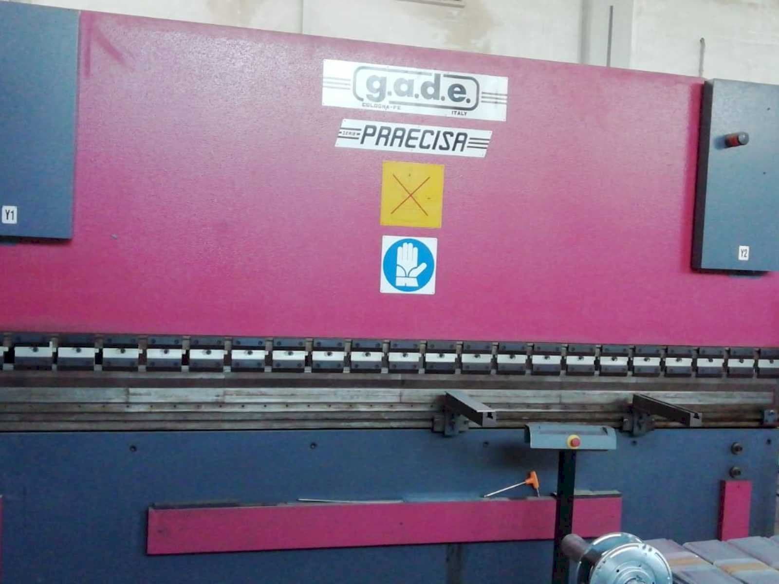 Čelní pohled na Gade PS-C 4120 stroj