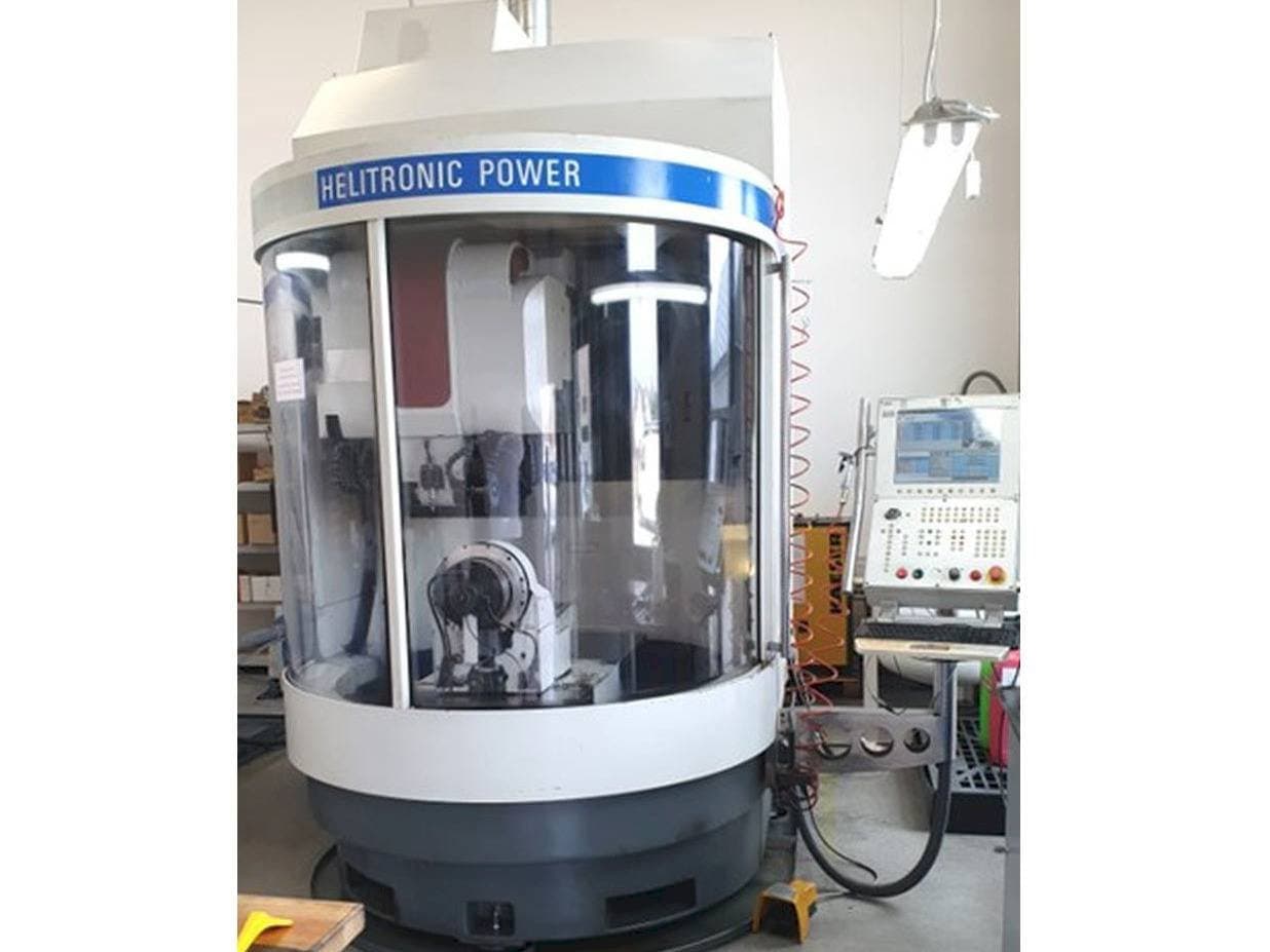 Čelní pohled na Walter Helitronic Power stroj