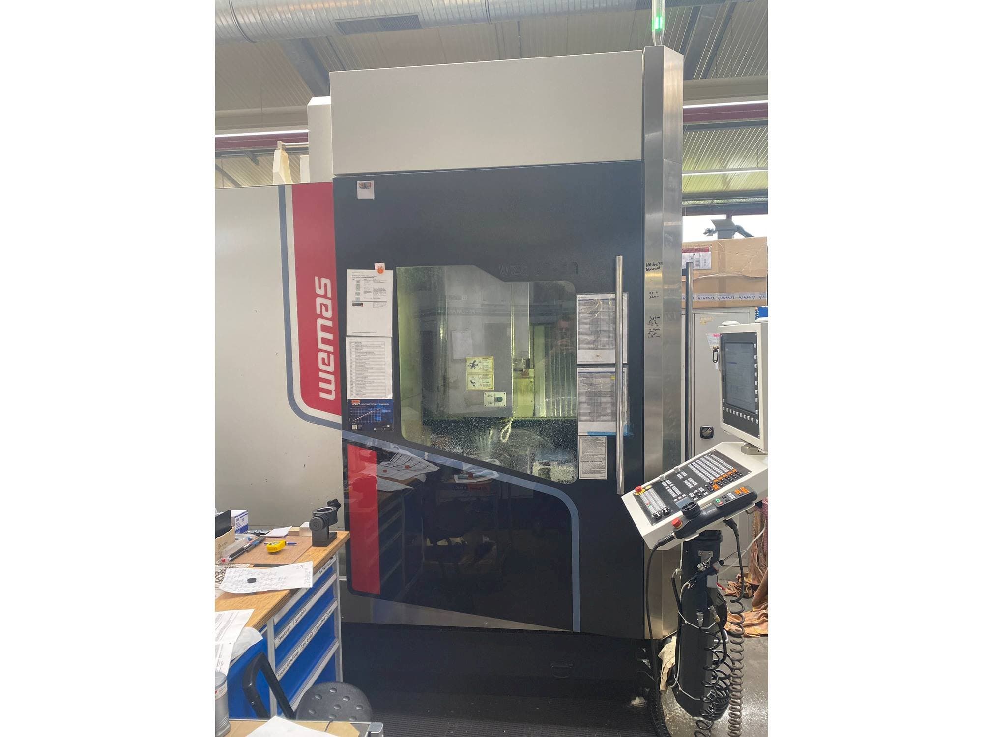 Čelní pohled na WEMAS VZG 65-5A stroj