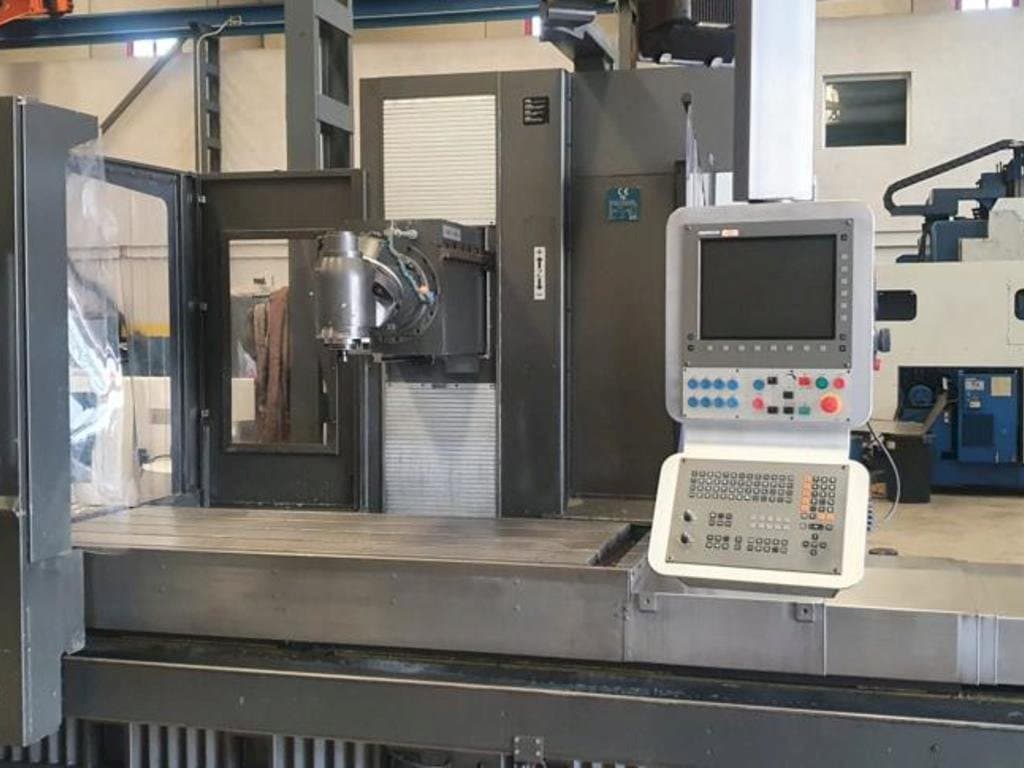 Čelní pohled  na Nicolas Correa Diana 20  stroj