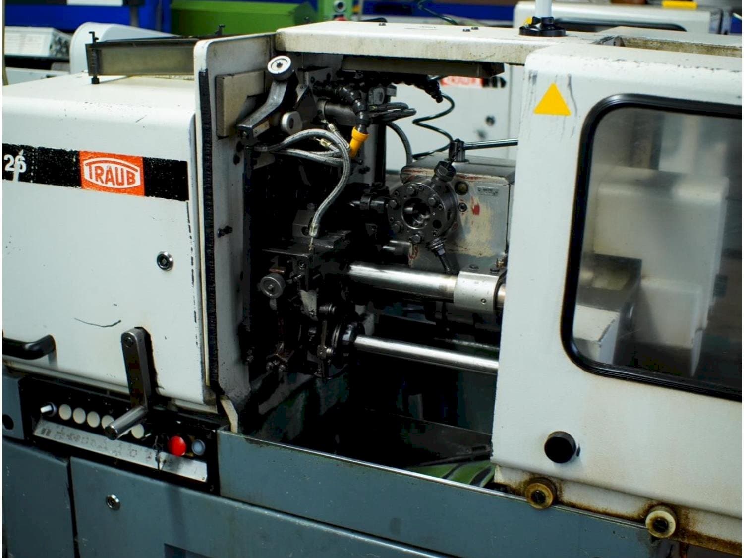 Čelní pohled  na TRAUB TK42  stroj