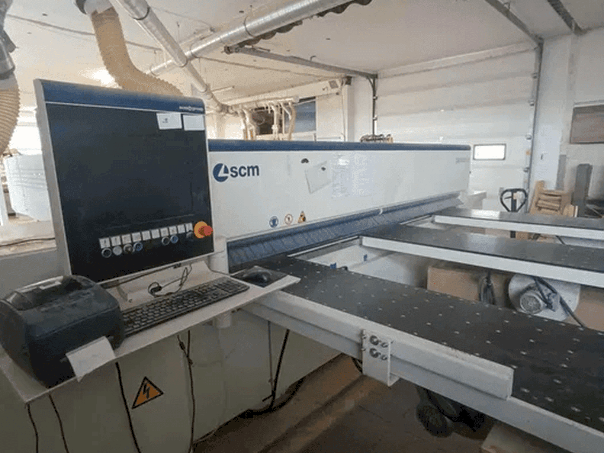 Čelní pohled  na SCM SIGMA PRIMA 67  stroj