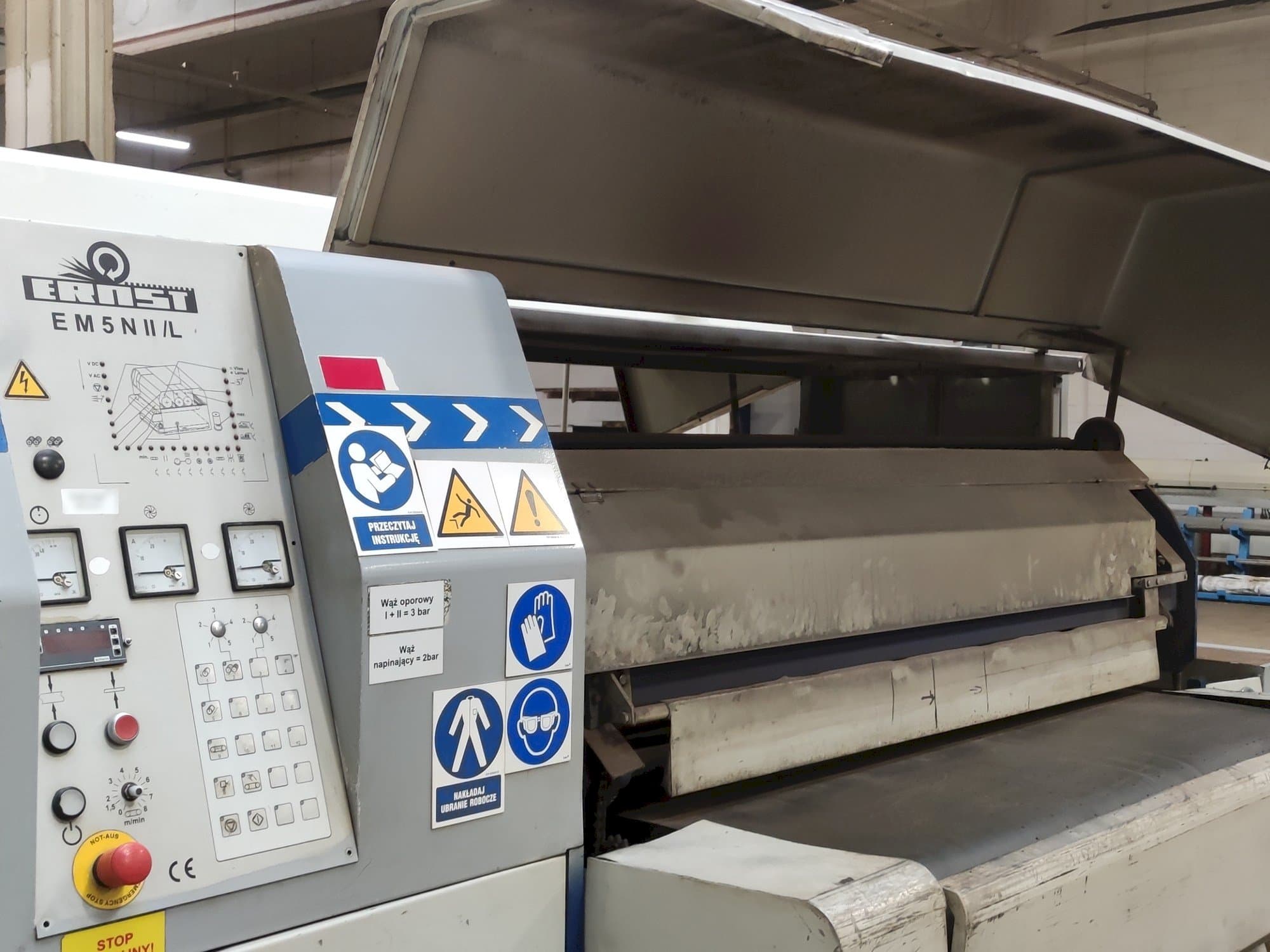 Čelní pohled na ERNST EM5N II/L stroj