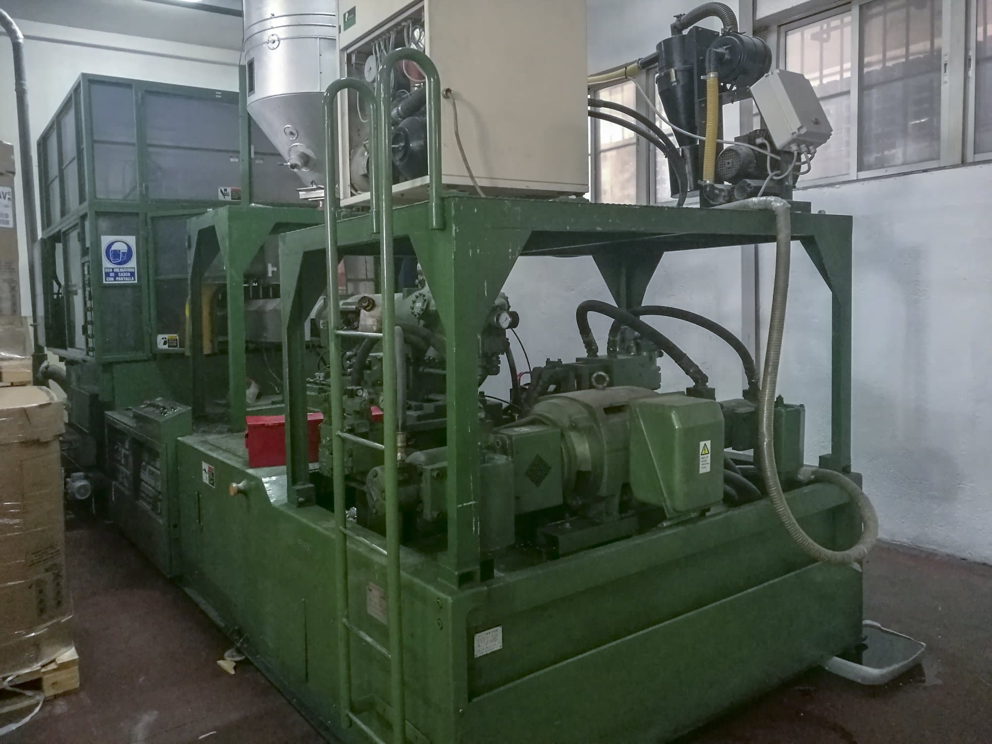 Pravý pohled  na NISSEI ASB 650 NHII stroj