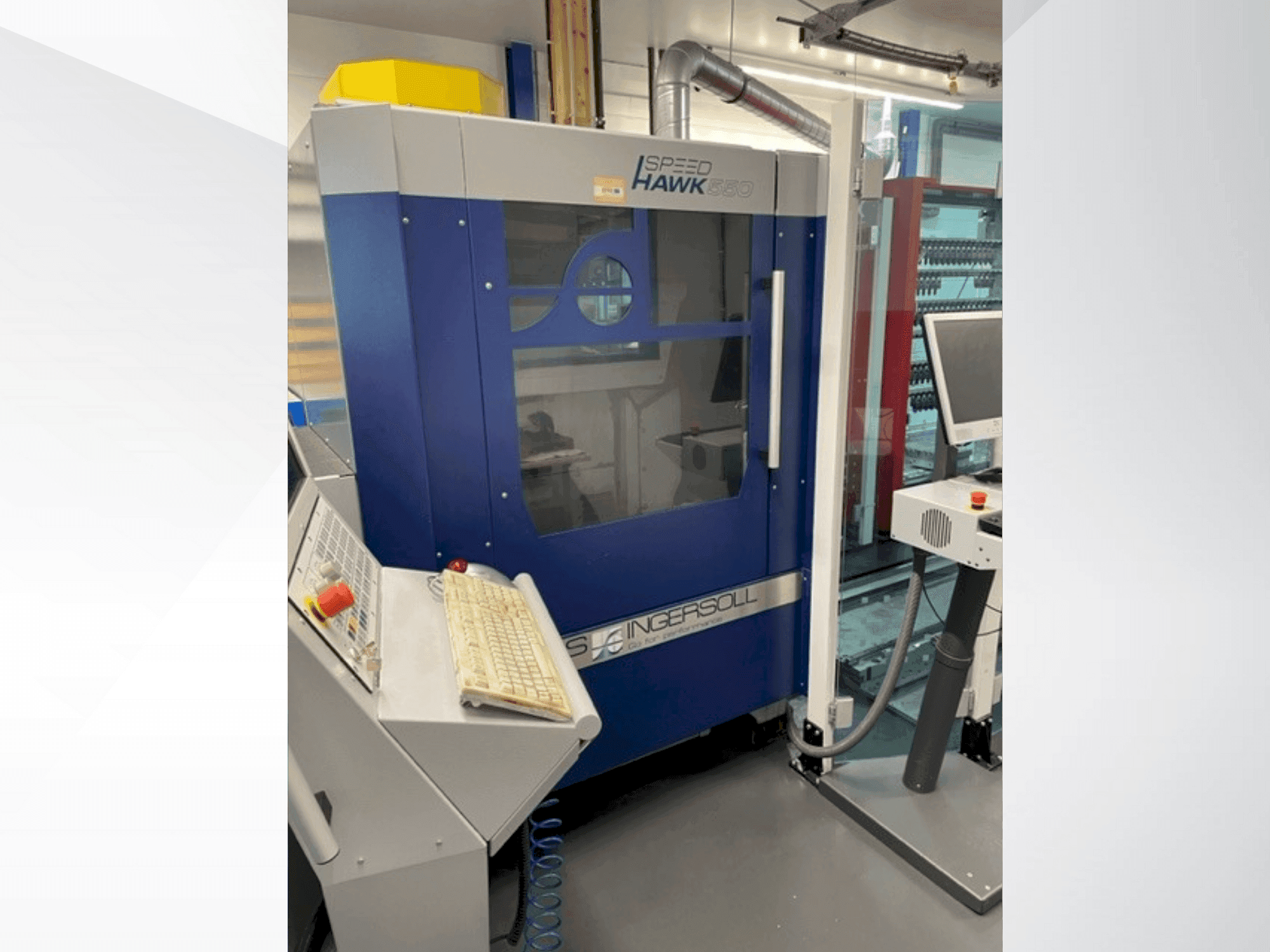 Čelní pohled  na OPS INGERSOLL SPEED HAWK 550  stroj