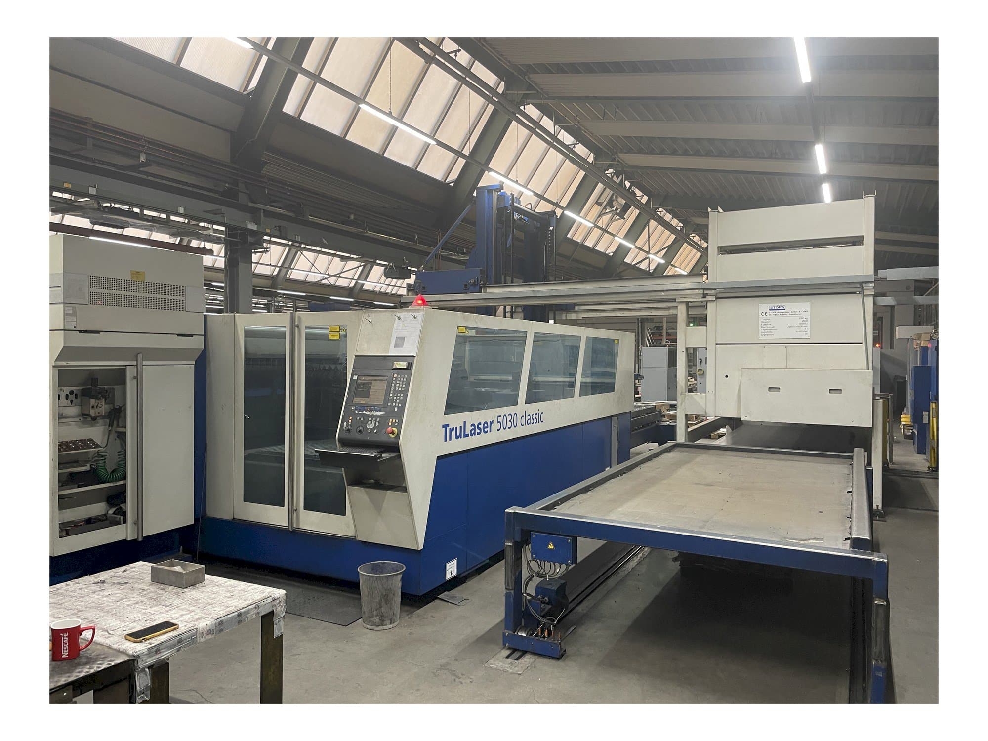 Pravý pohled na Trumpf L5030 Classic + Pallet Master stroj