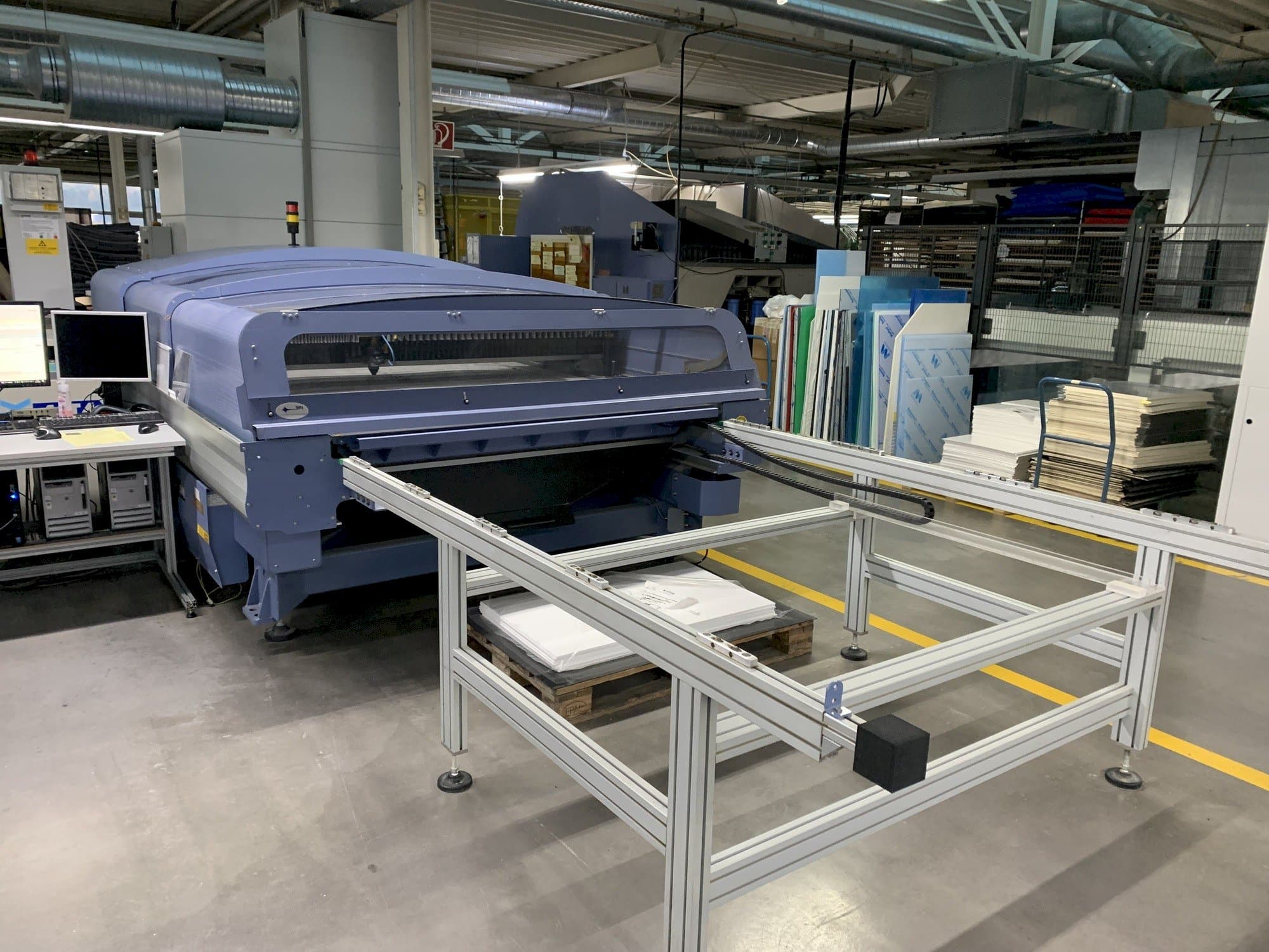 Čelní pohled  na SEI MERCURY 603 1520 350W  stroj